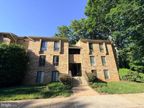 Photo of 2313 Freetown Court #20/11C, RESTON, VA 20191 (MLS # VAFX2318046)