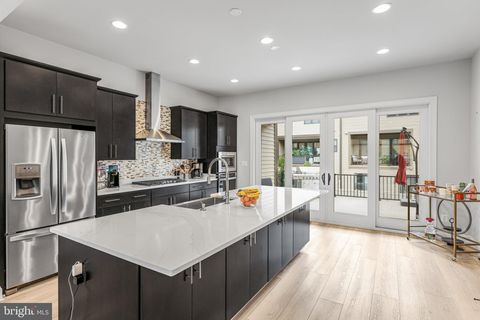 12307 W OAKS DRIVE FAIRFAX VA 22030