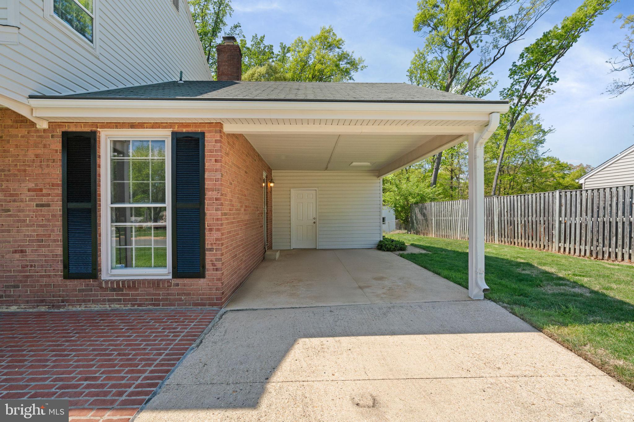 8328 CARRLEIGH PARKWAY