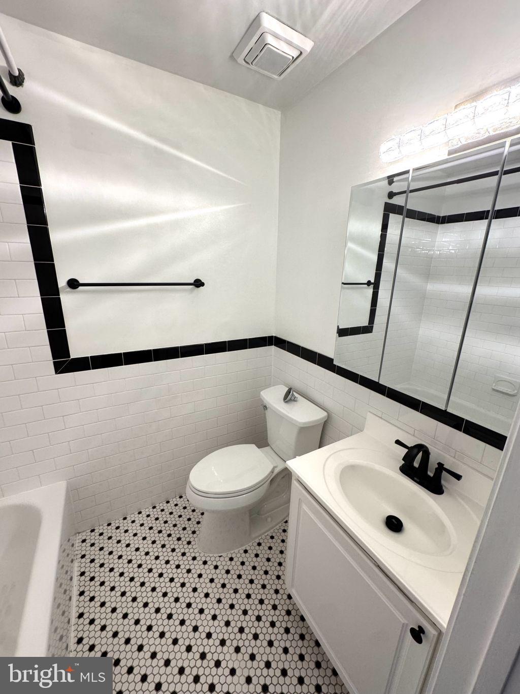 WESTWOOD COMMONS - Residential