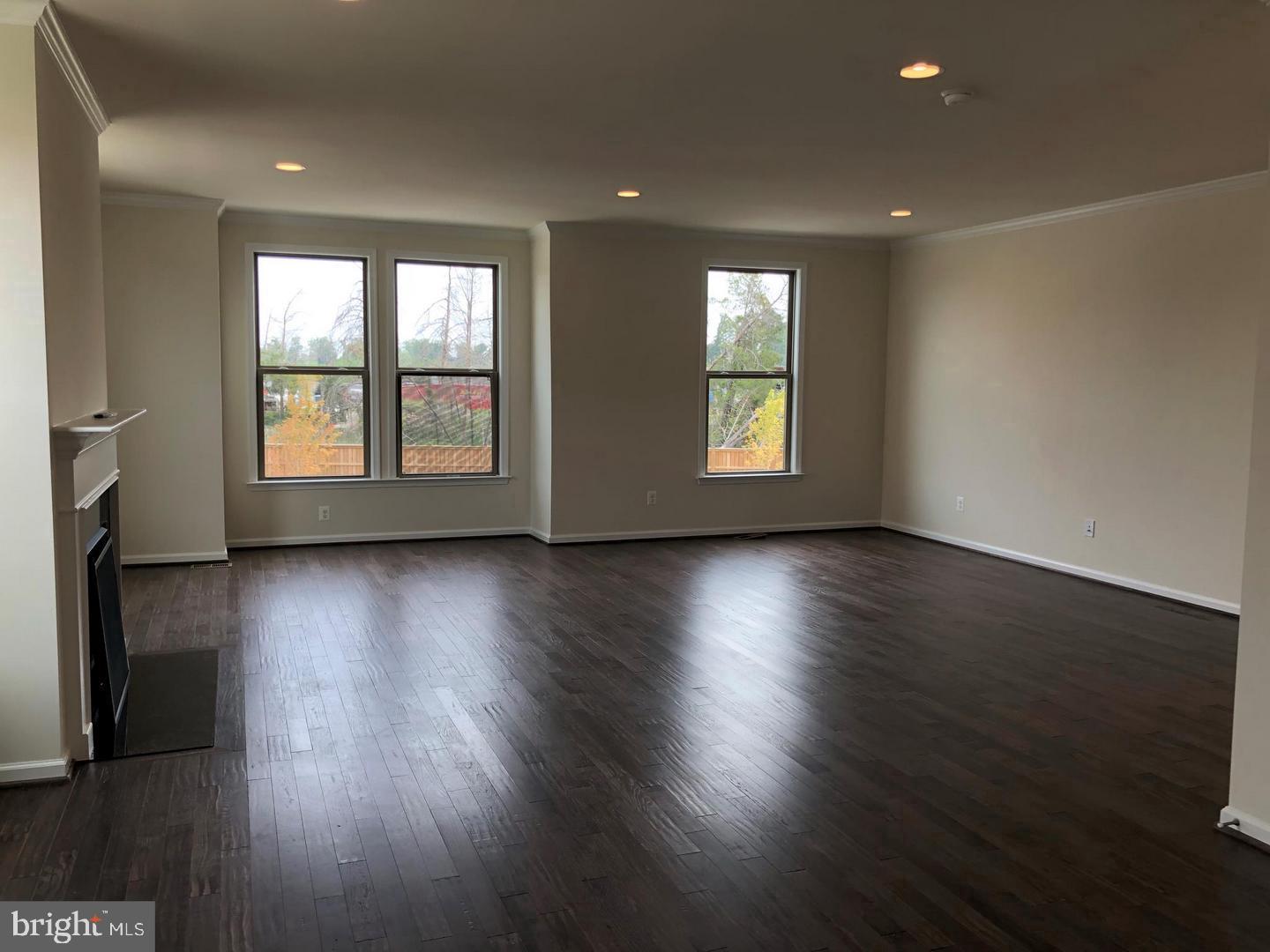 GLASCOCK FIELD AT STONE RIDGE - Residential Lease