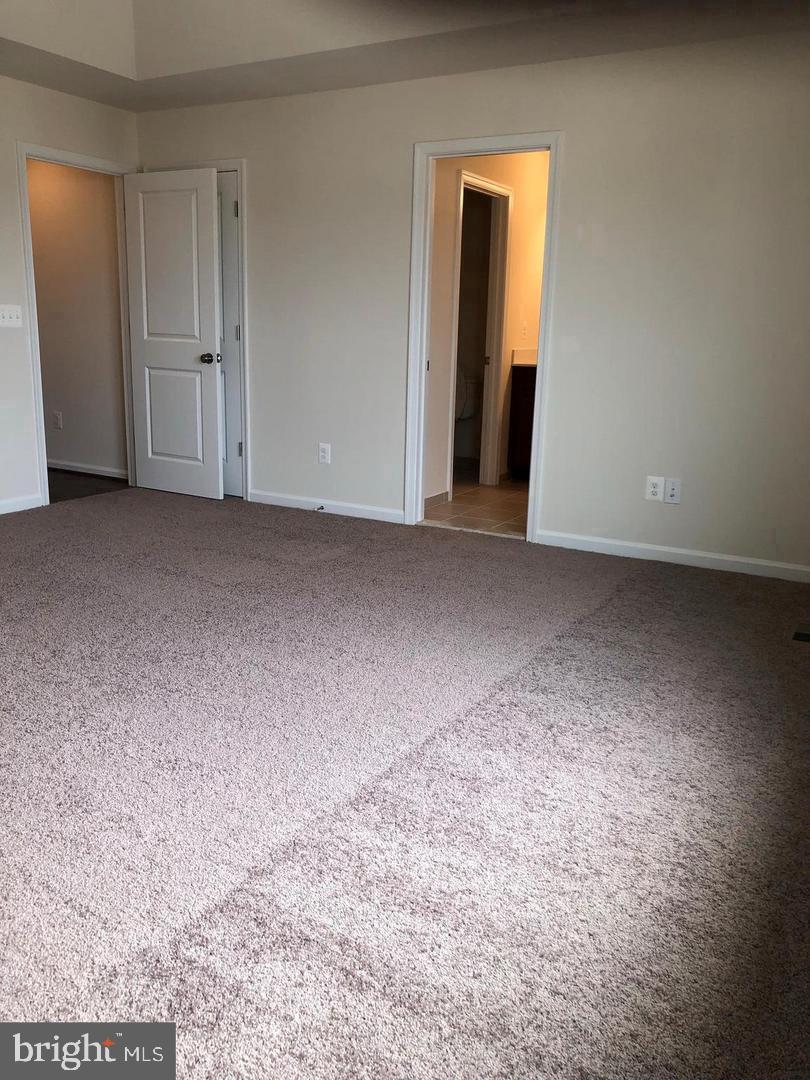 GLASCOCK FIELD AT STONE RIDGE - Residential Lease