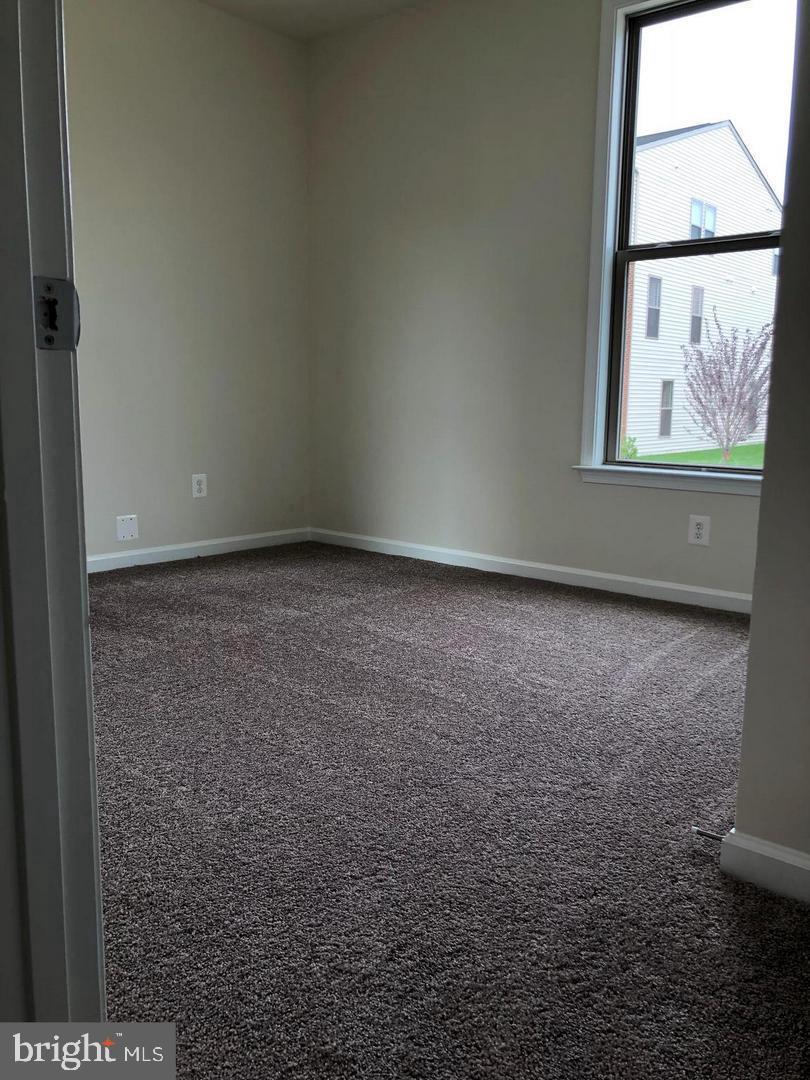 GLASCOCK FIELD AT STONE RIDGE - Residential Lease