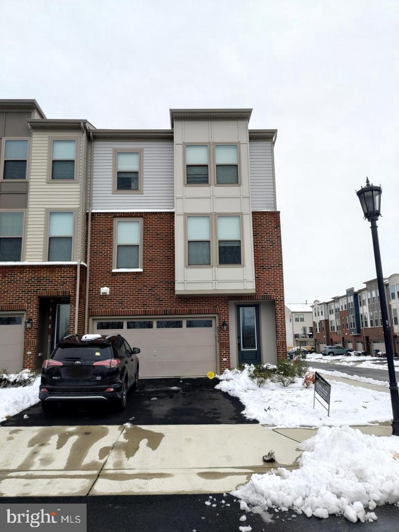 GLASCOCK FIELD AT STONE RIDGE - Residential Lease