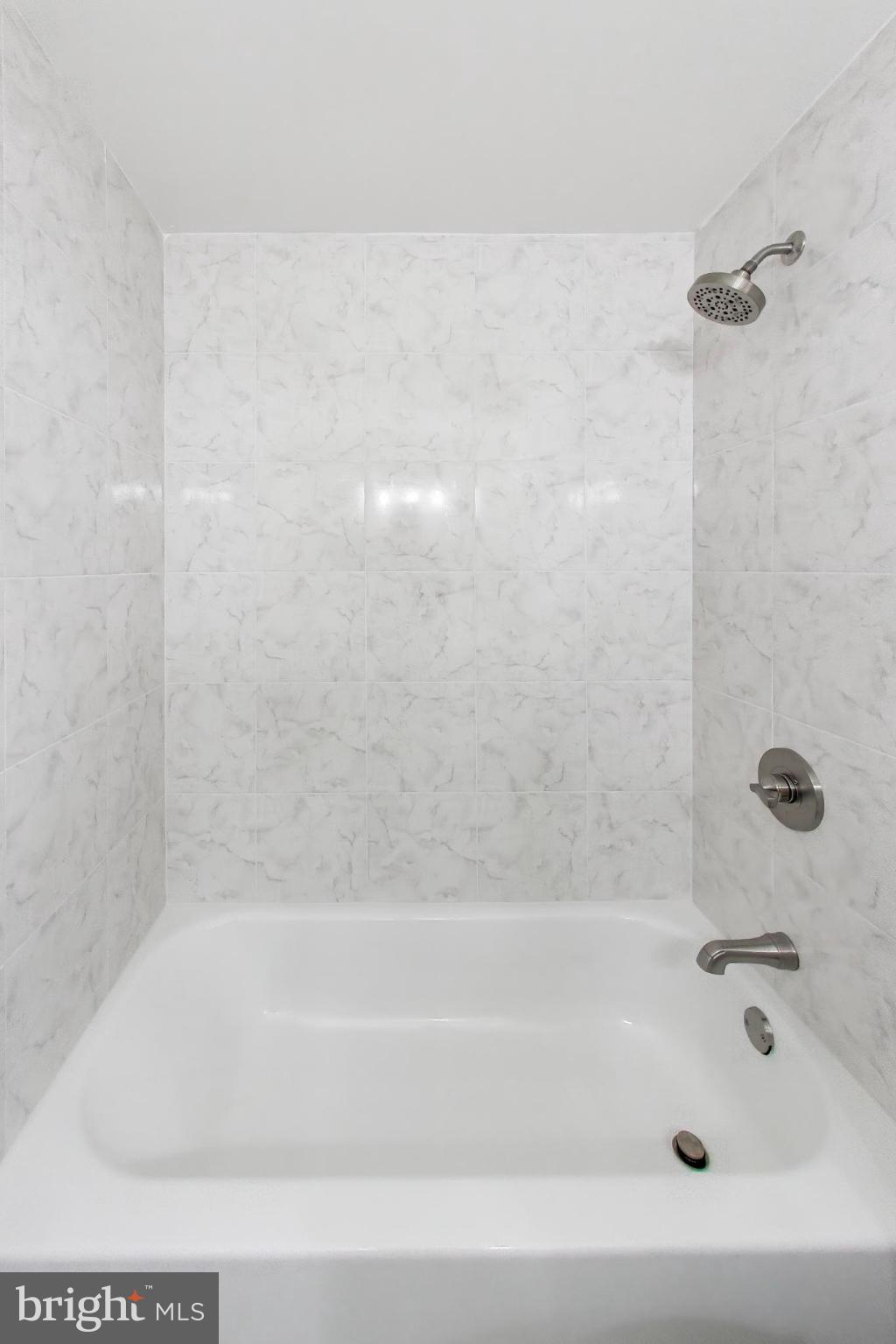 LONG REACH - Residential