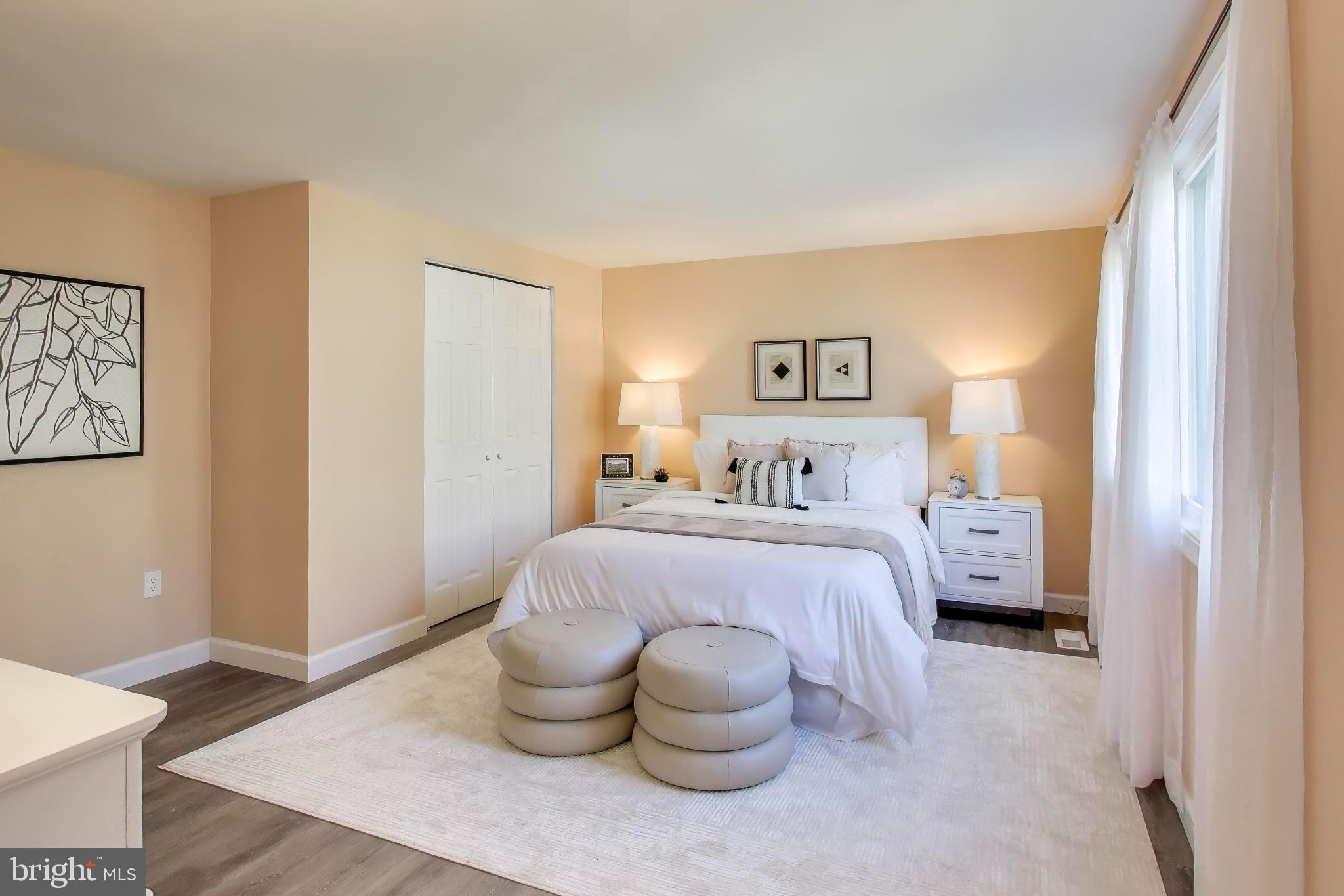 LONG REACH - Residential