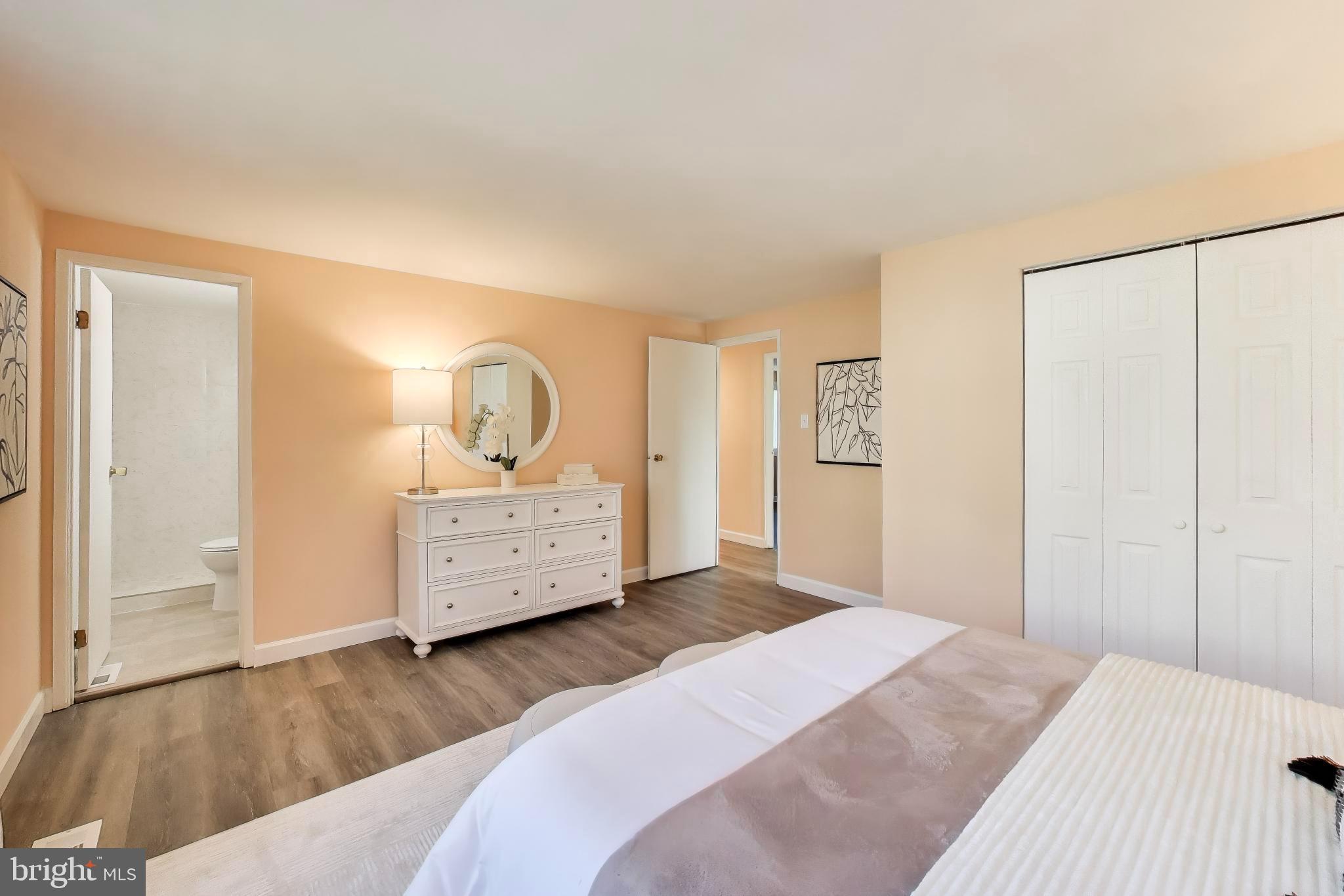 LONG REACH - Residential