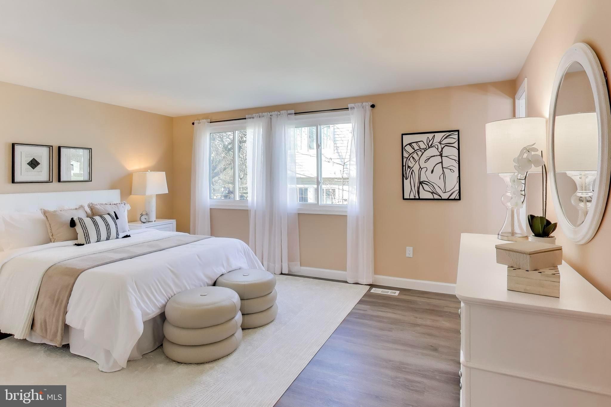 LONG REACH - Residential