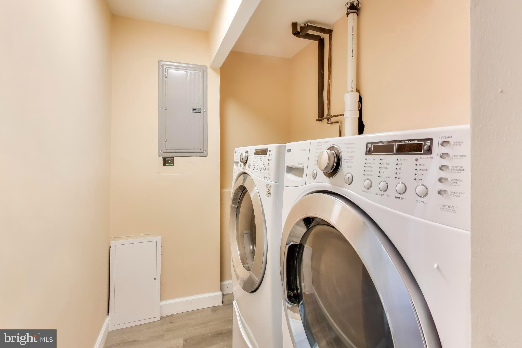 LONG REACH - Residential