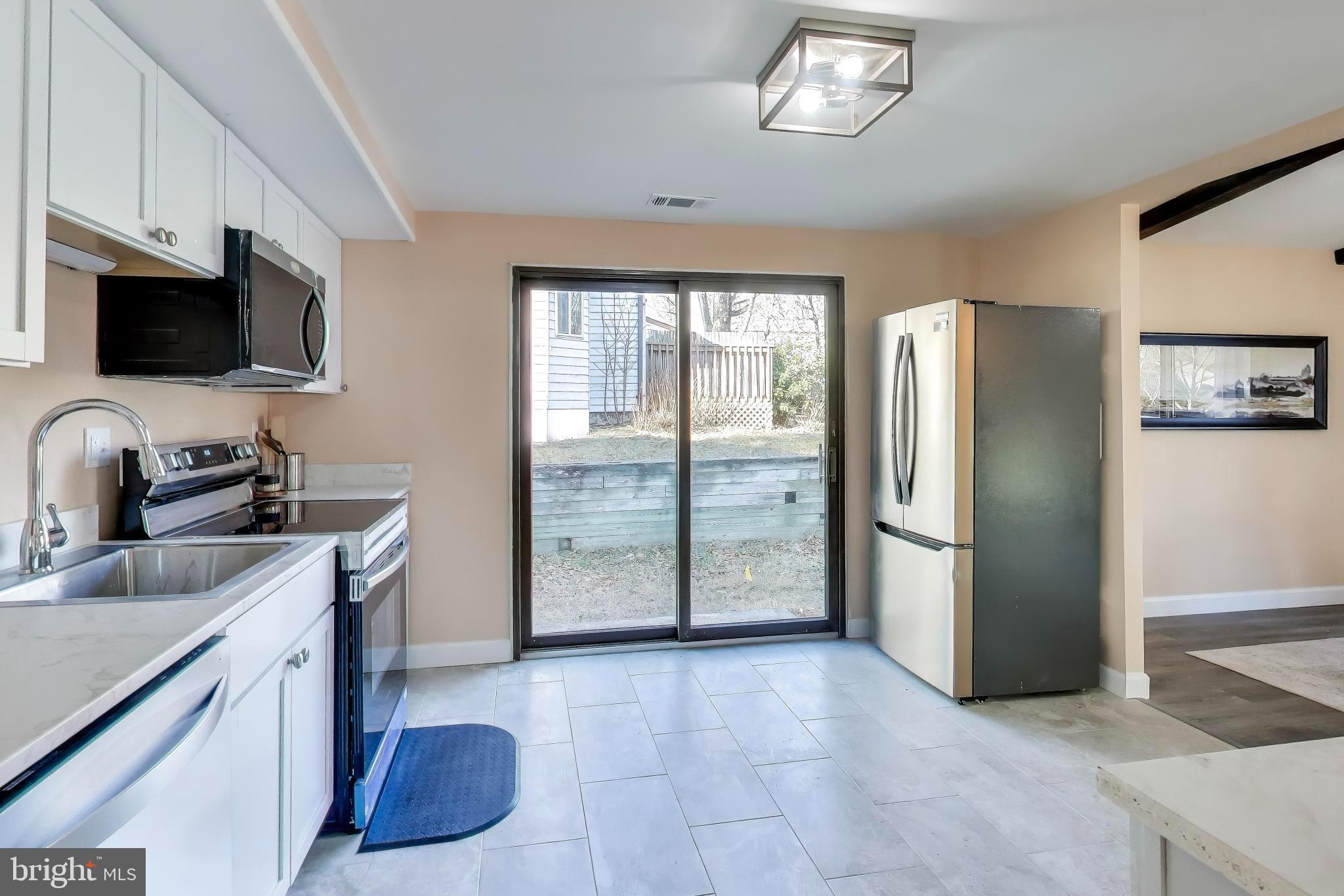 LONG REACH - Residential