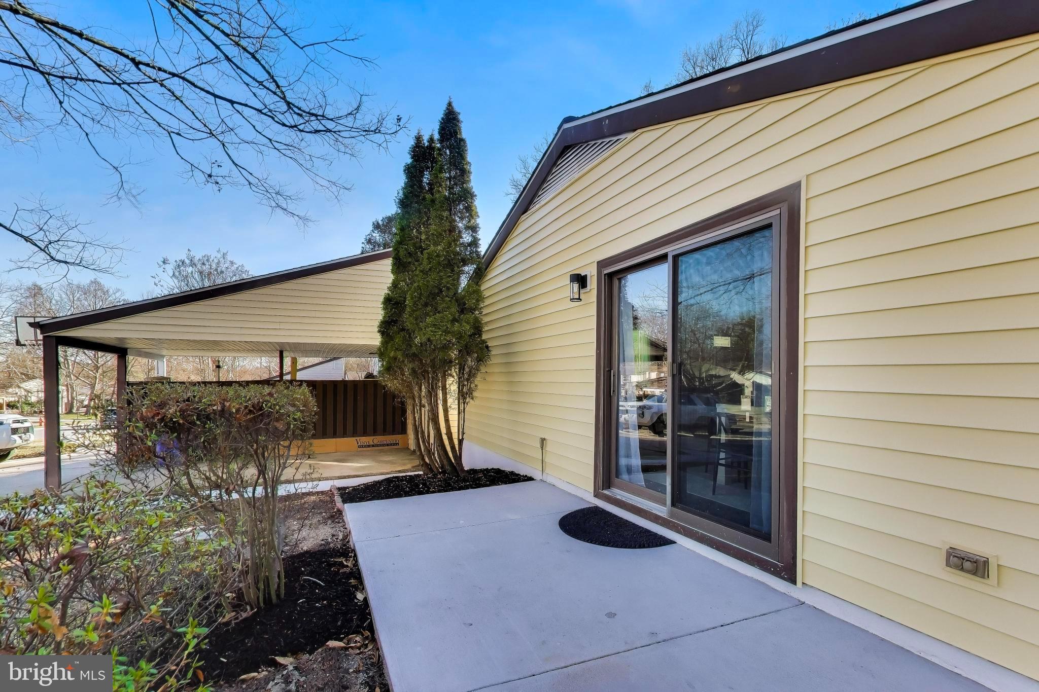 LONG REACH - Residential