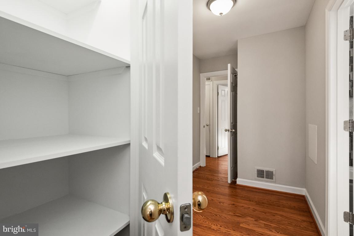 SNOW HILL MANOR - Residential