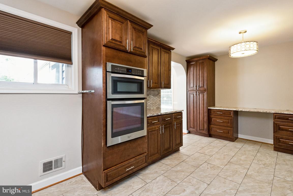 SNOW HILL MANOR - Residential