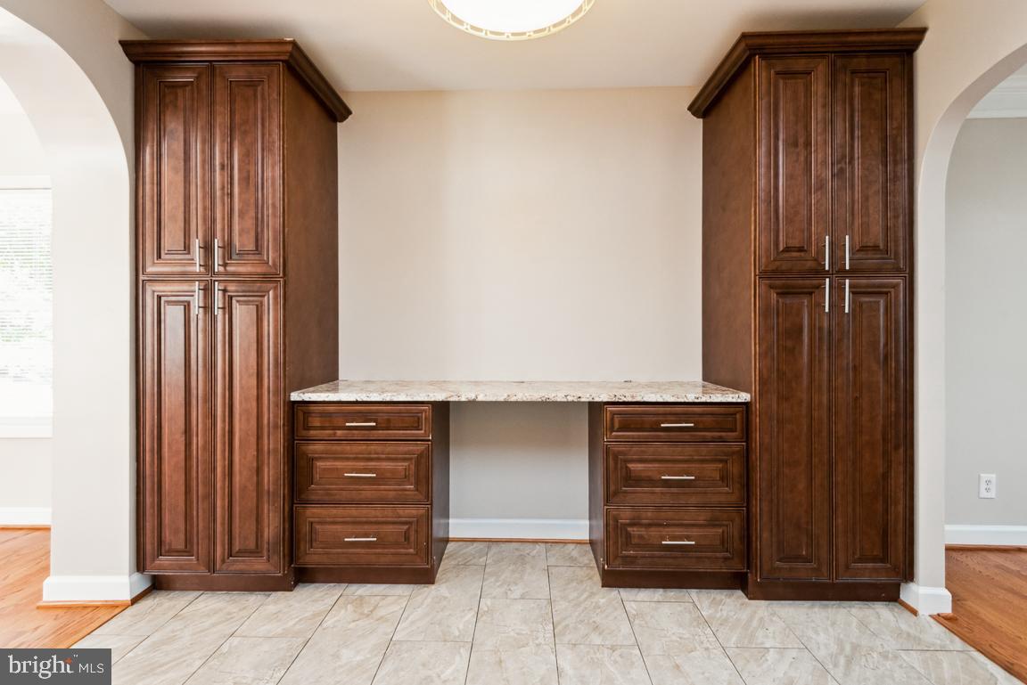 SNOW HILL MANOR - Residential