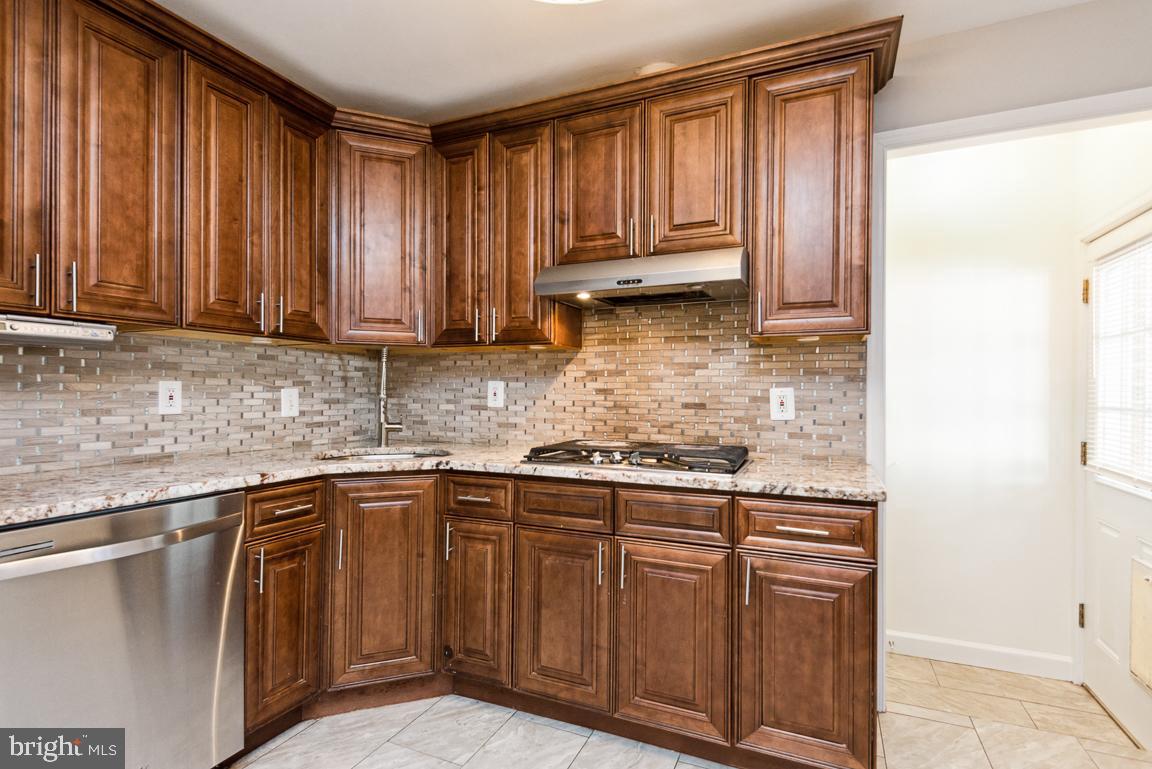 SNOW HILL MANOR - Residential