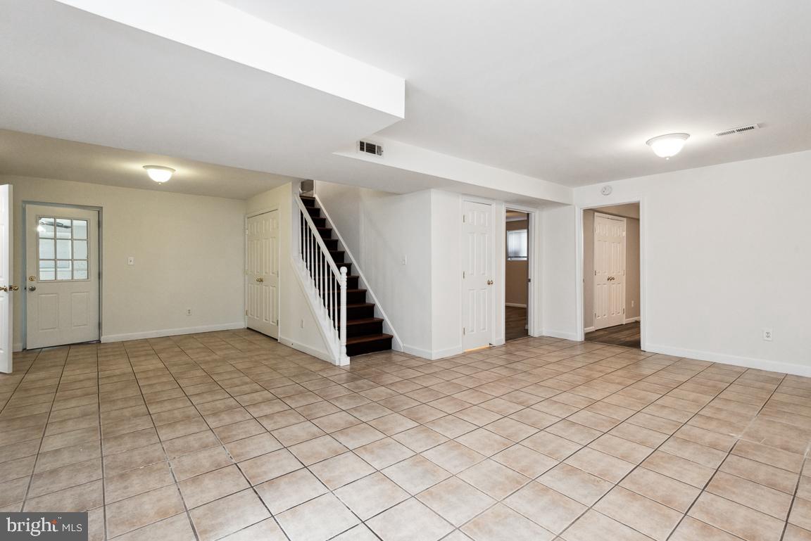 SNOW HILL MANOR - Residential