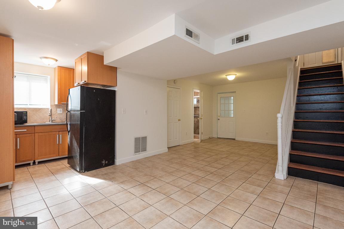 SNOW HILL MANOR - Residential