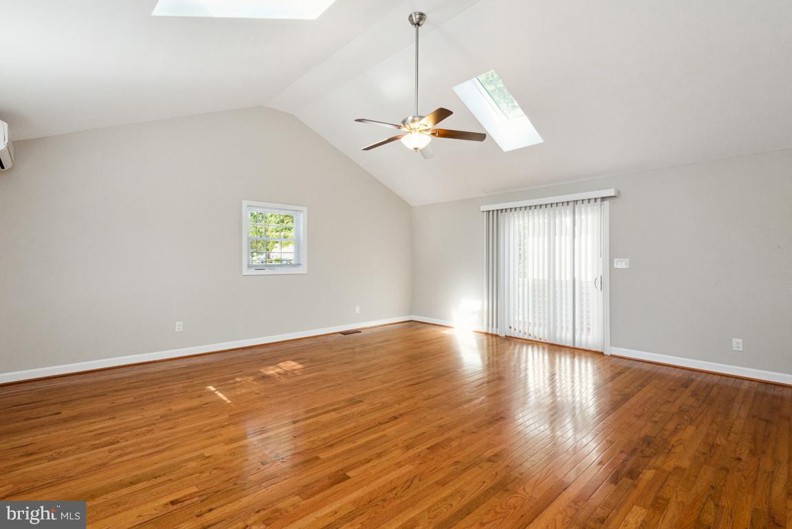 SNOW HILL MANOR - Residential