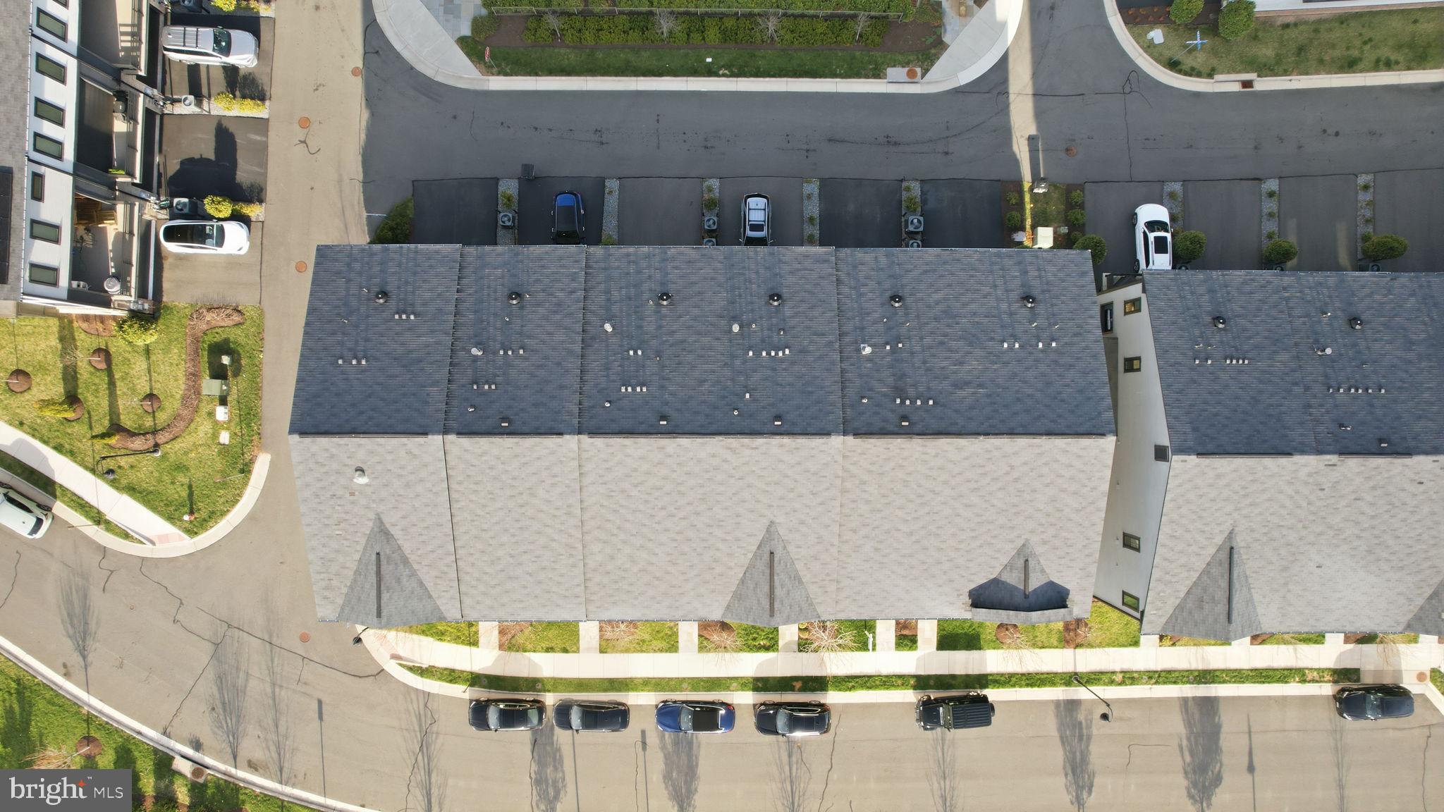 ONE LOUDOUN - Residential