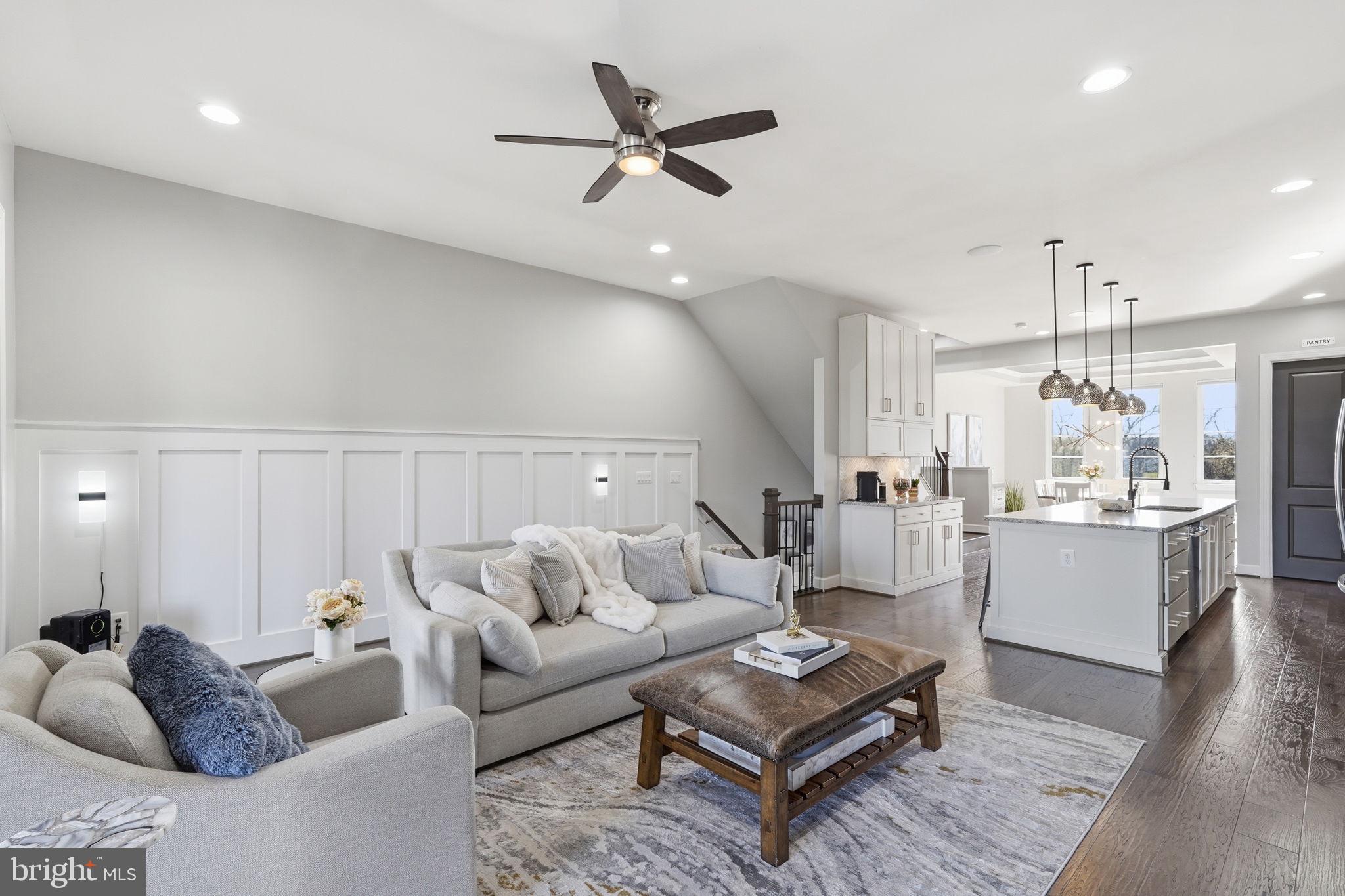 ONE LOUDOUN - Residential