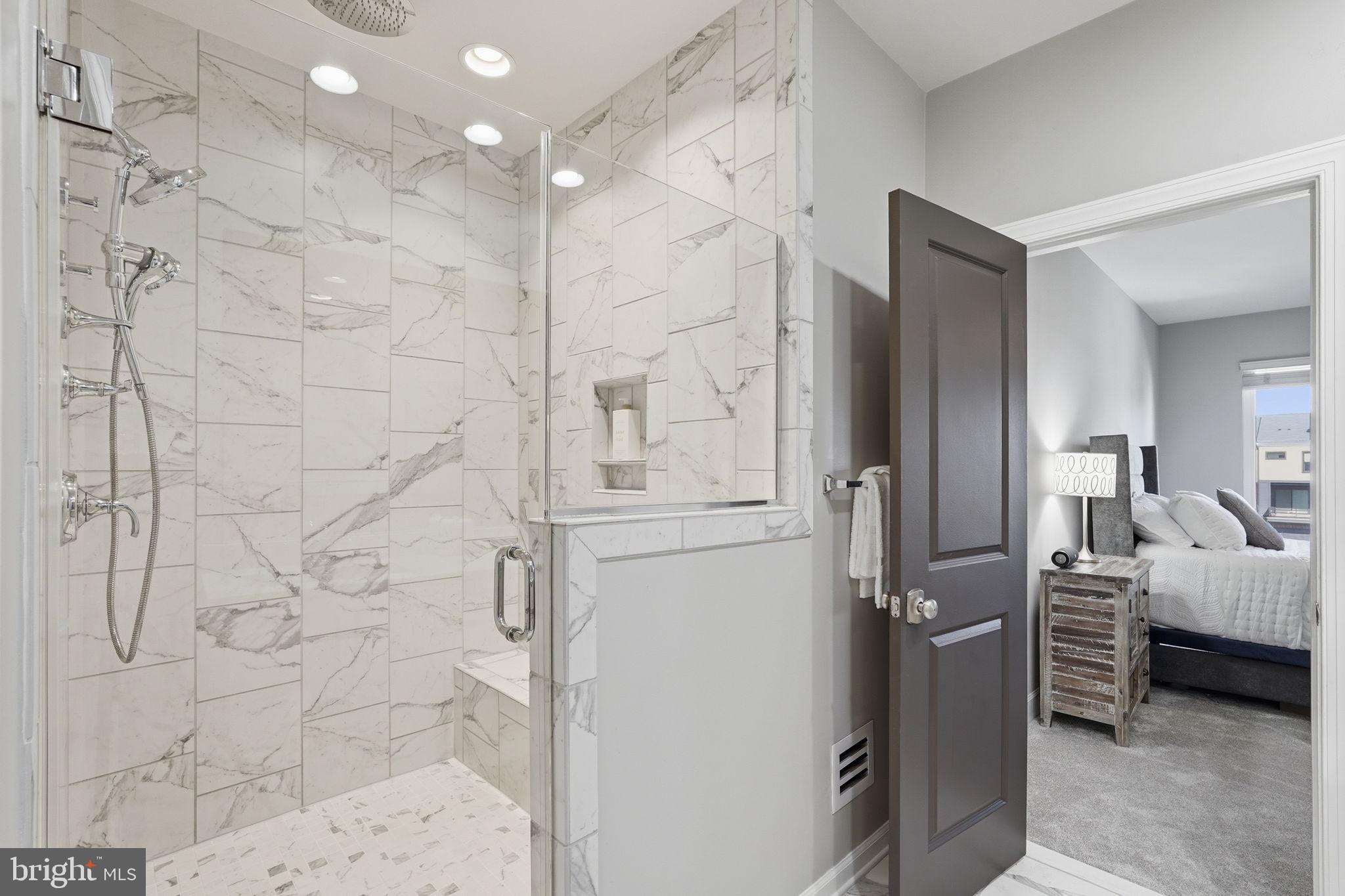 ONE LOUDOUN - Residential