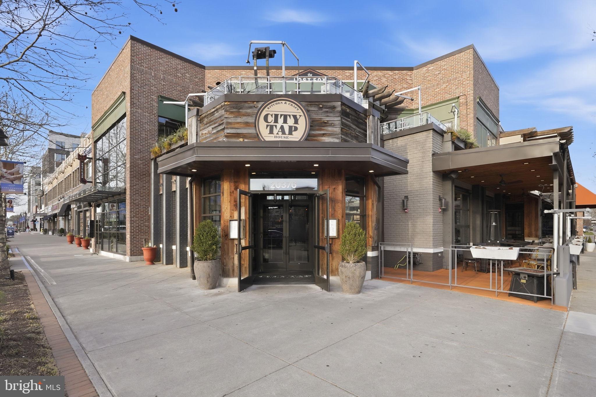 ONE LOUDOUN - Residential