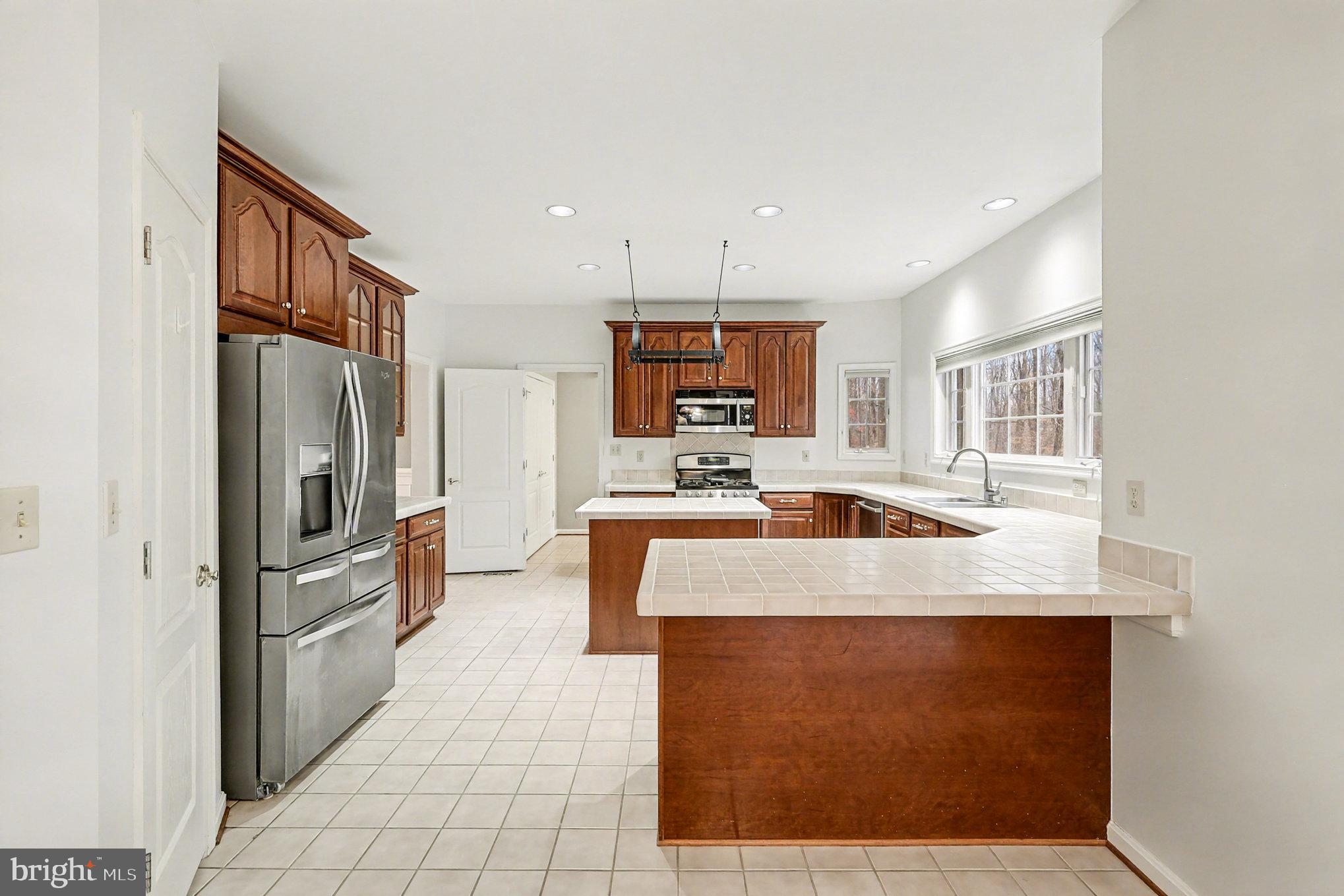 WOODBINE WOODS - Residential Lease