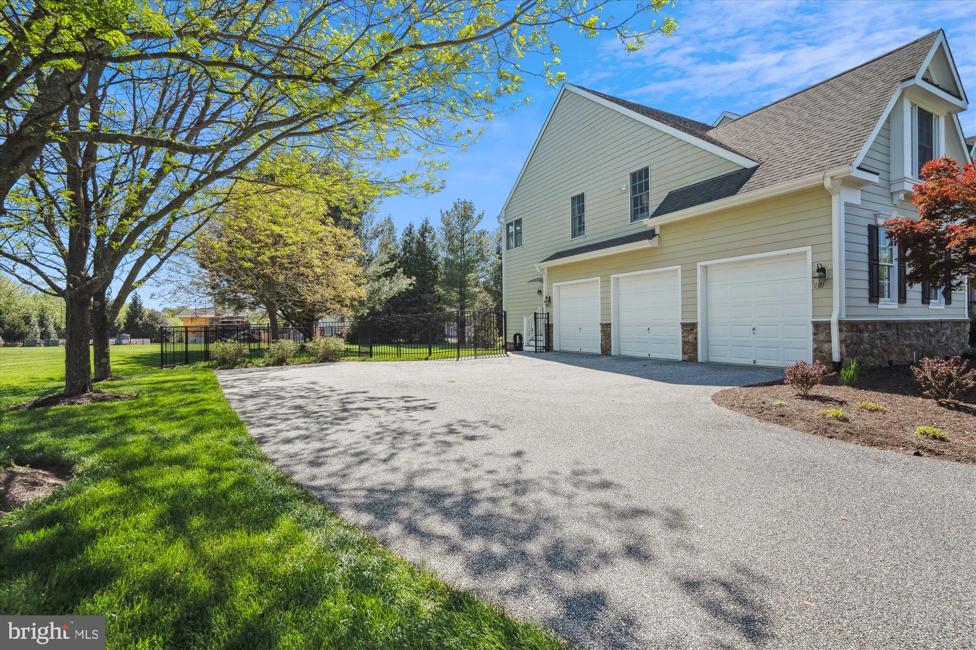 14302 ROXBURY MEADOW DRIVE