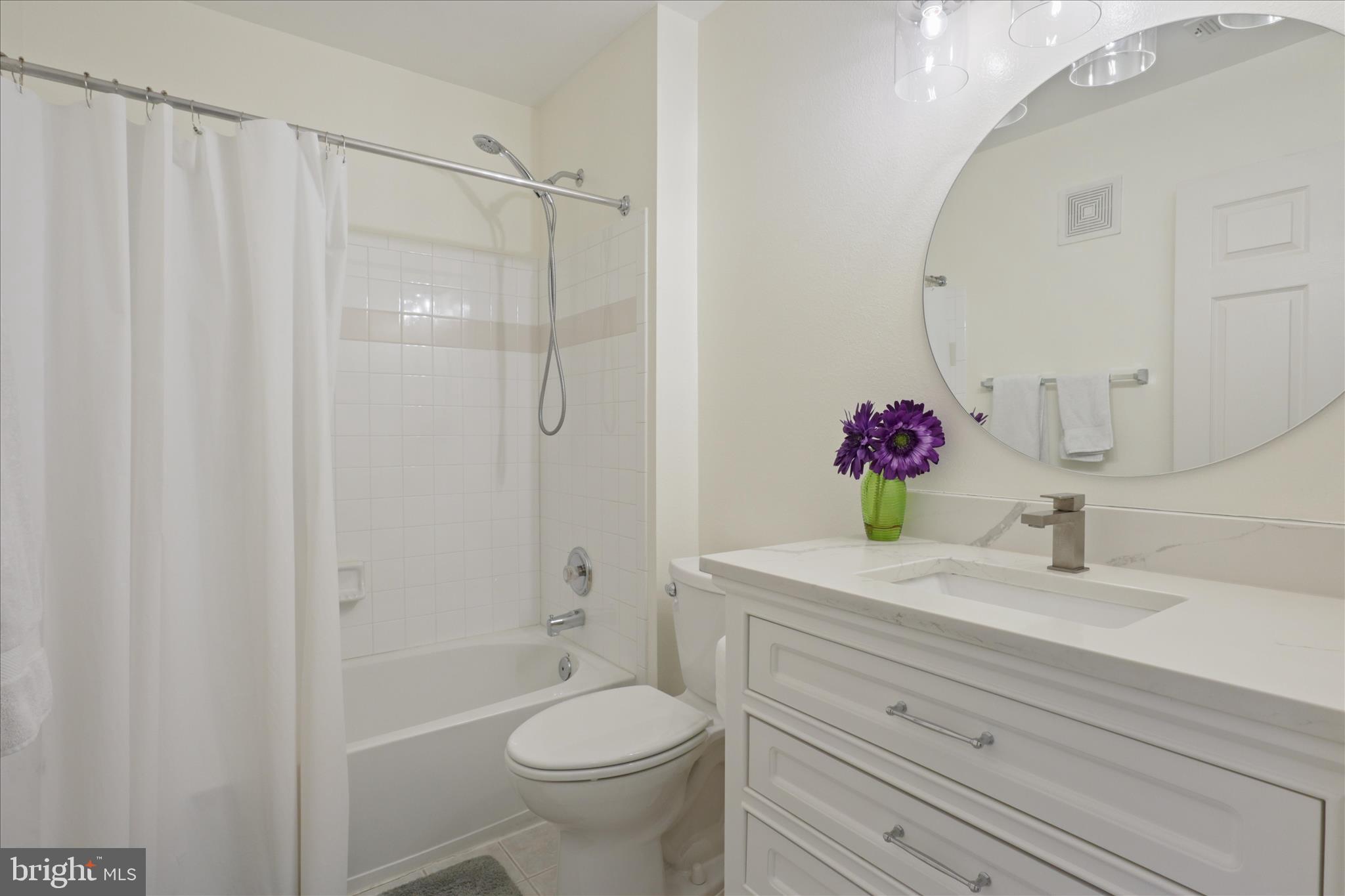 HIGH POINTE AT JEFFERSON - Residential