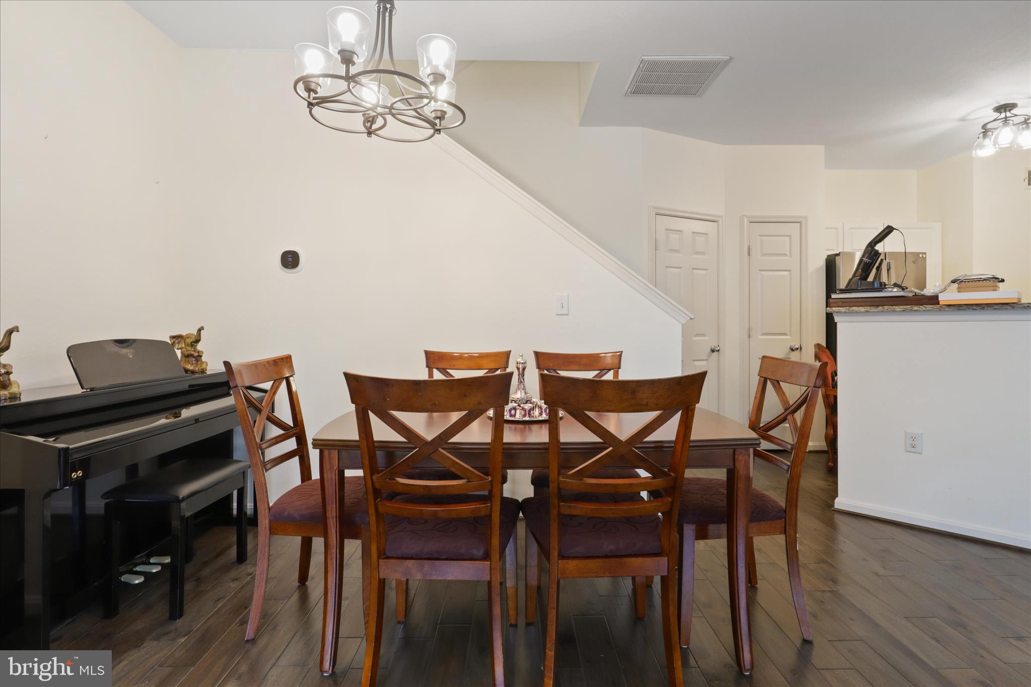 HIGH POINTE AT JEFFERSON - Residential