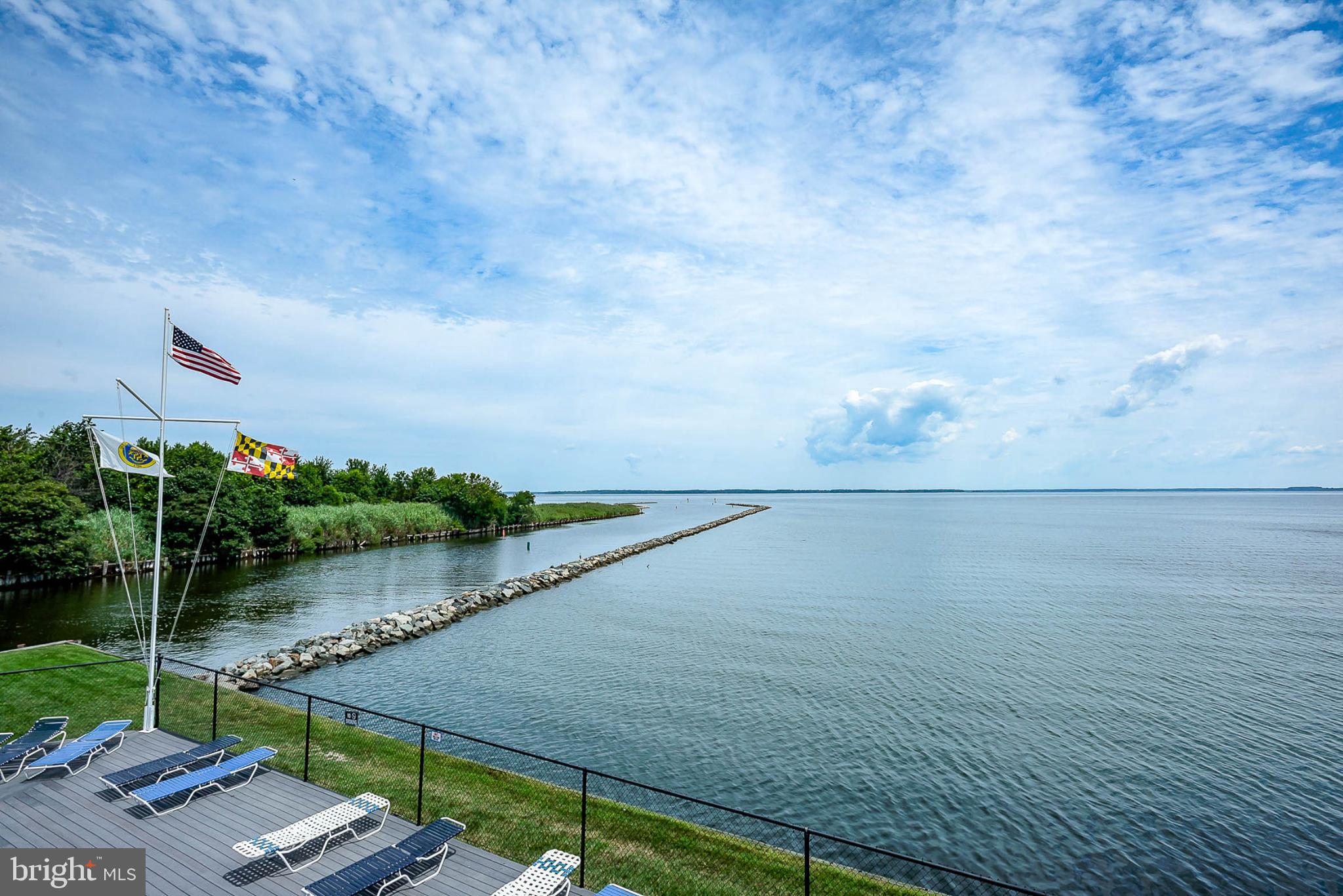 QUEENS LANDING - Residential