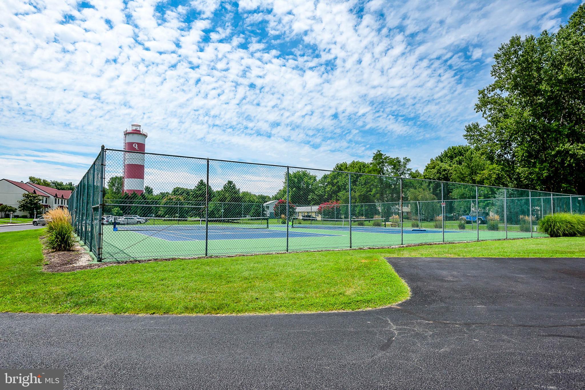 QUEENS LANDING - Residential