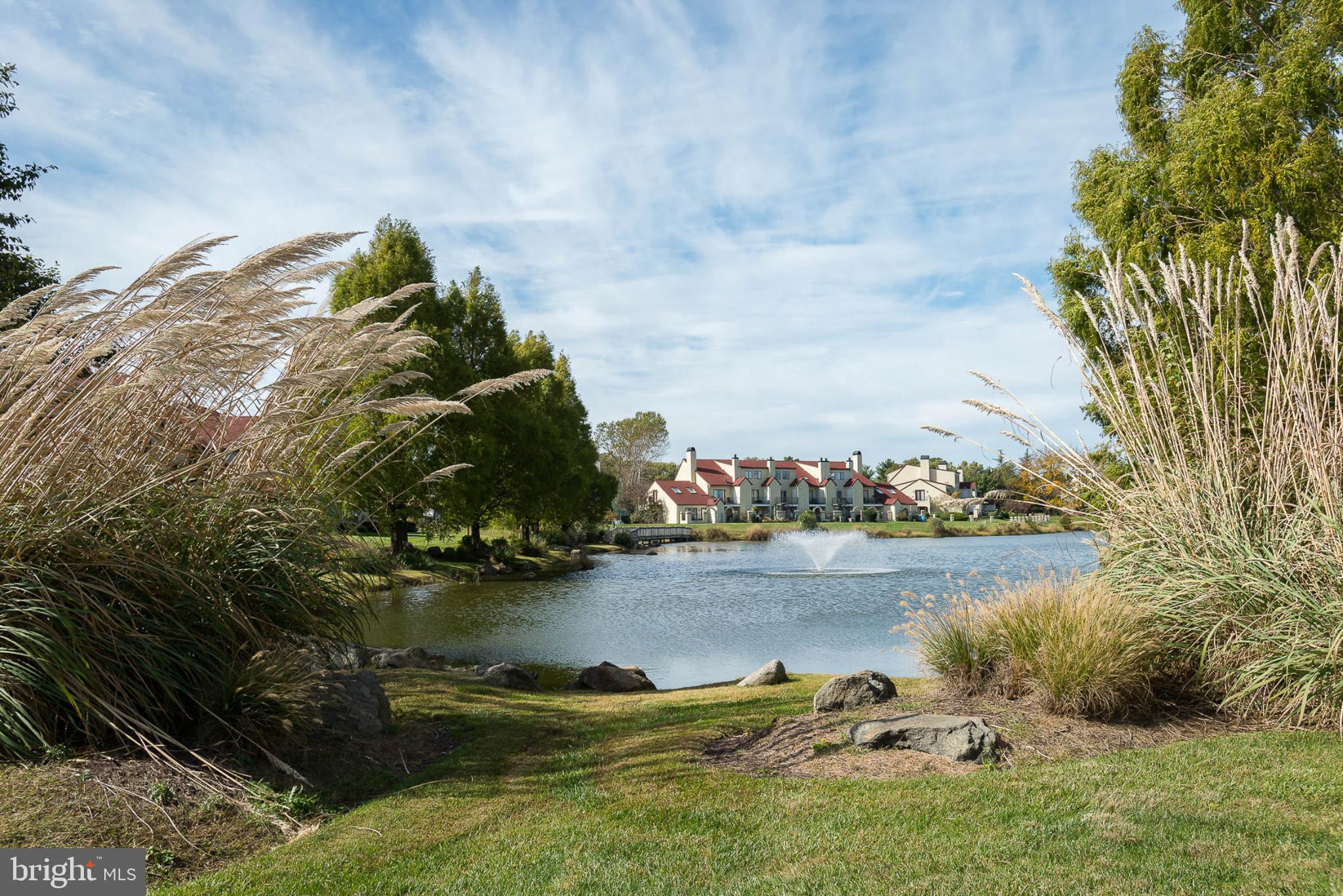 QUEENS LANDING - Residential