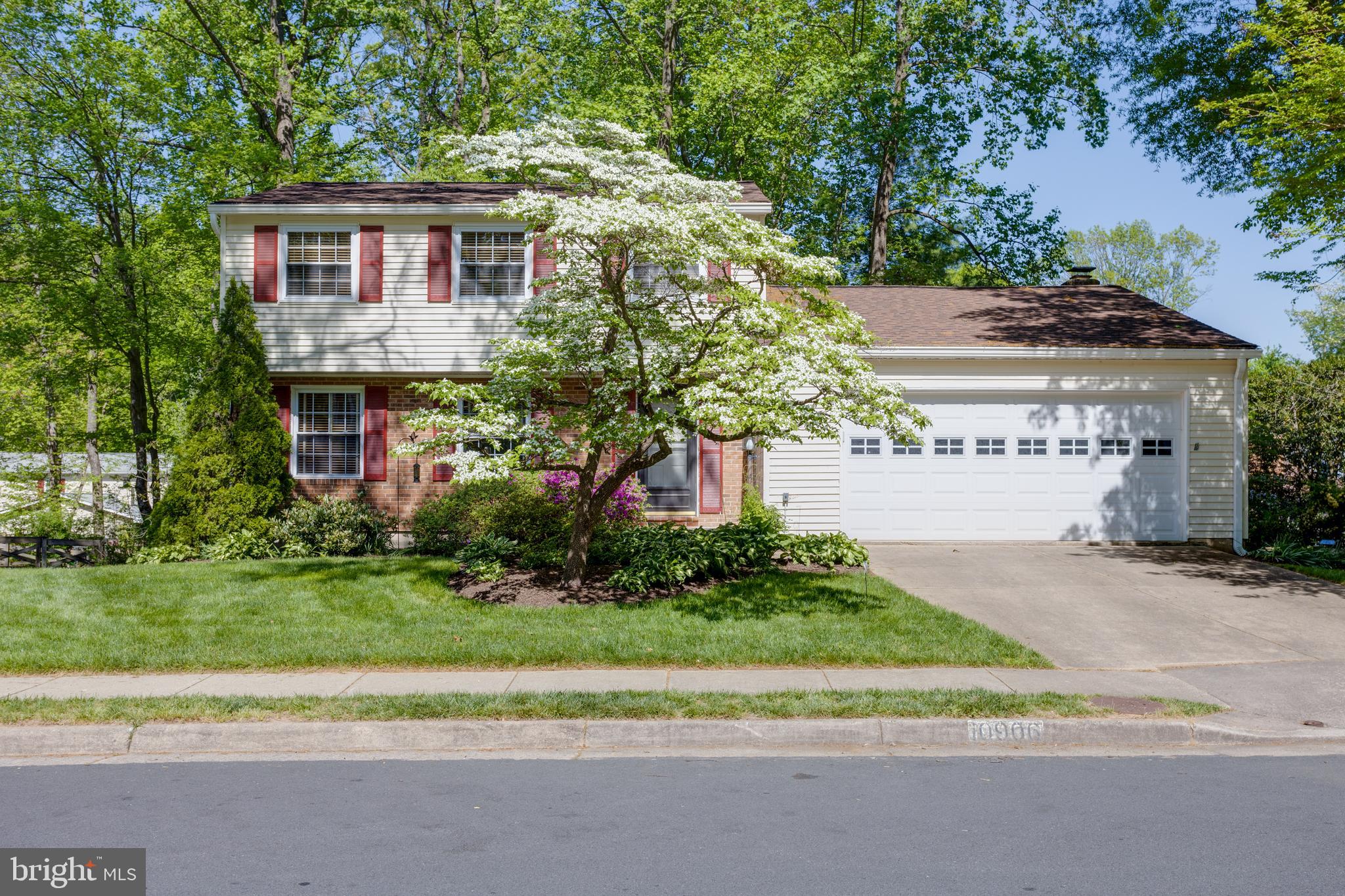 BURKE CENTRE - Residential