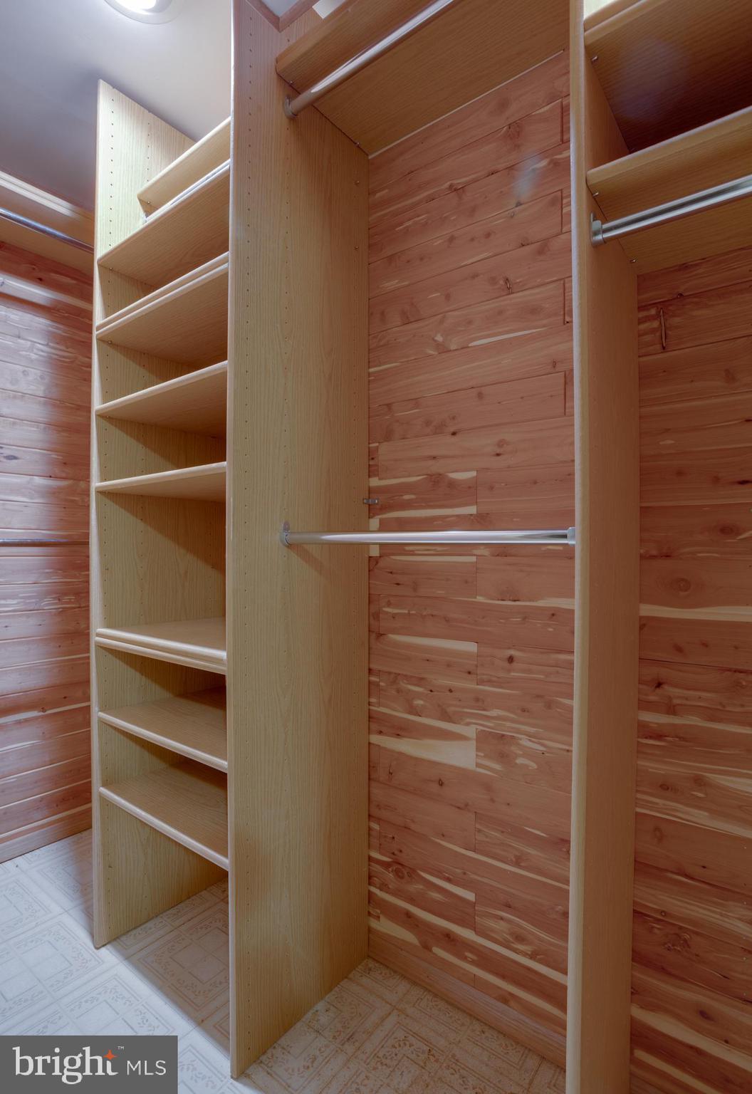 BURKE CENTRE - Residential