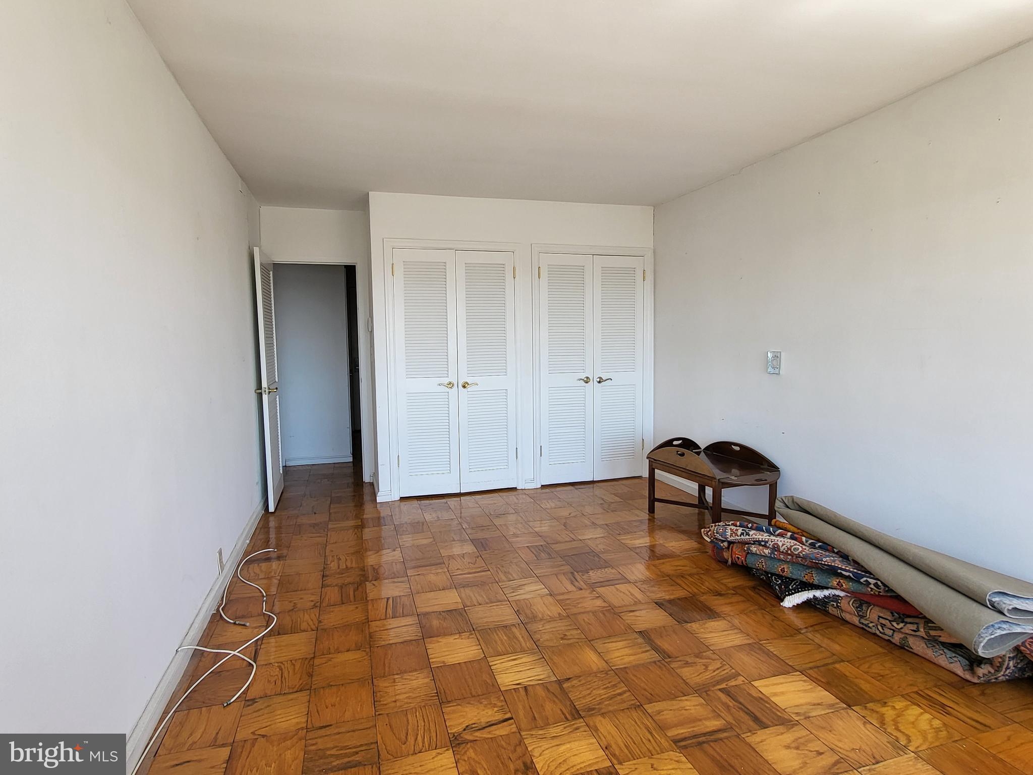 SOCIETY HILL - Residential Lease