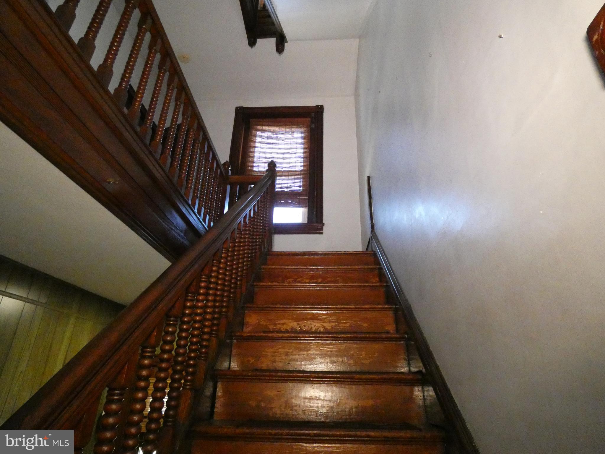 EAST OAK LANE - Residential