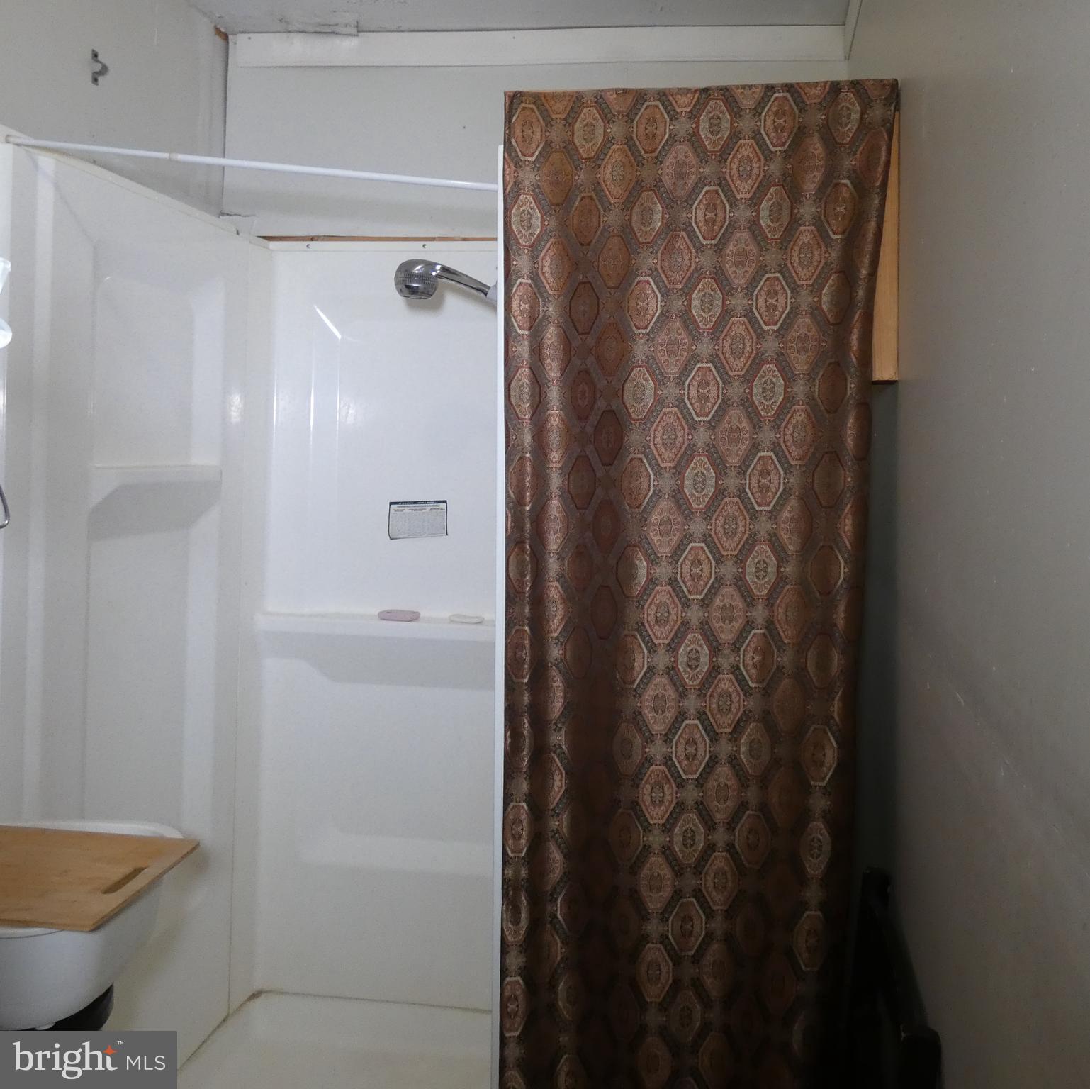 EAST OAK LANE - Residential