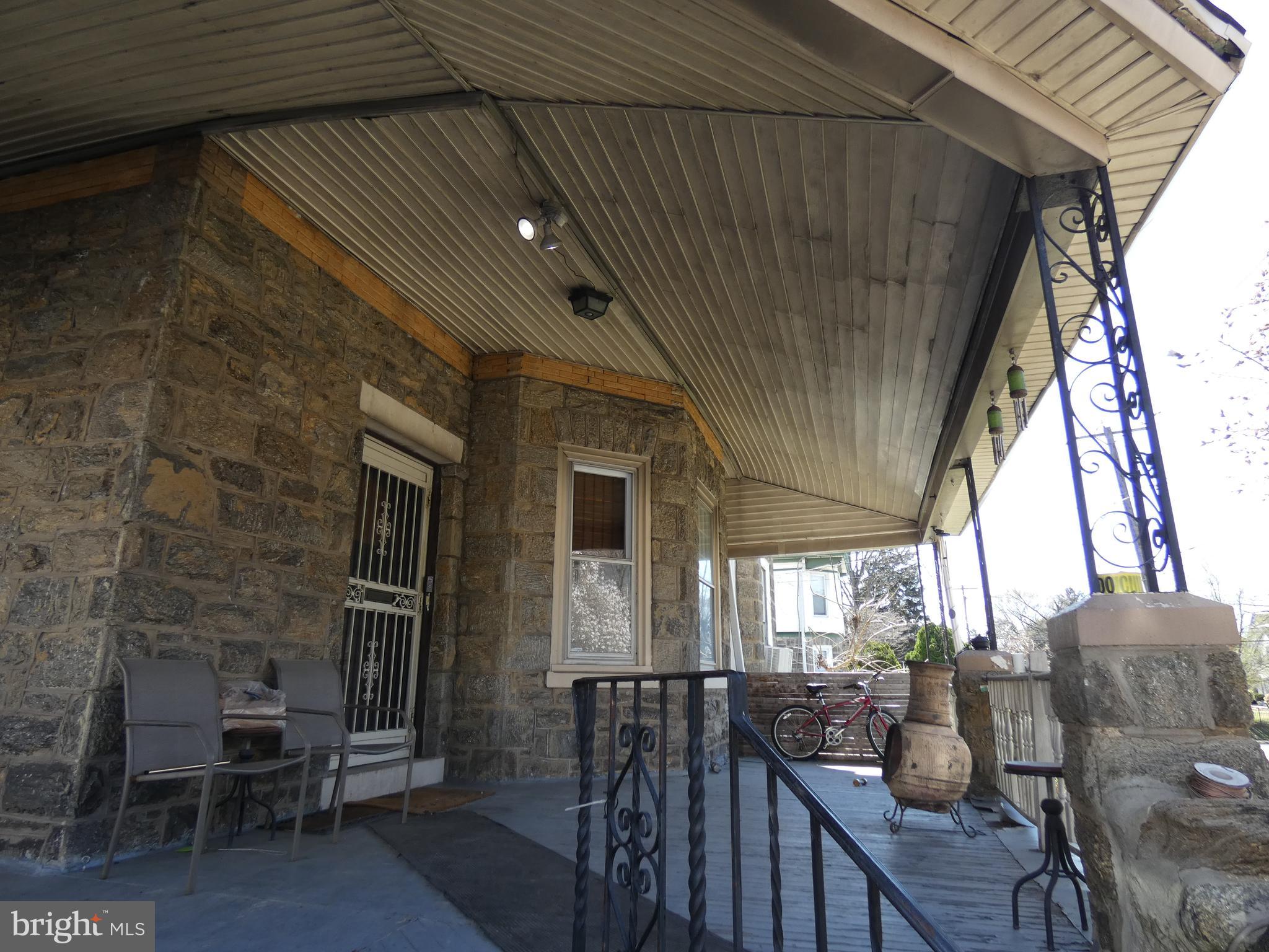 EAST OAK LANE - Residential