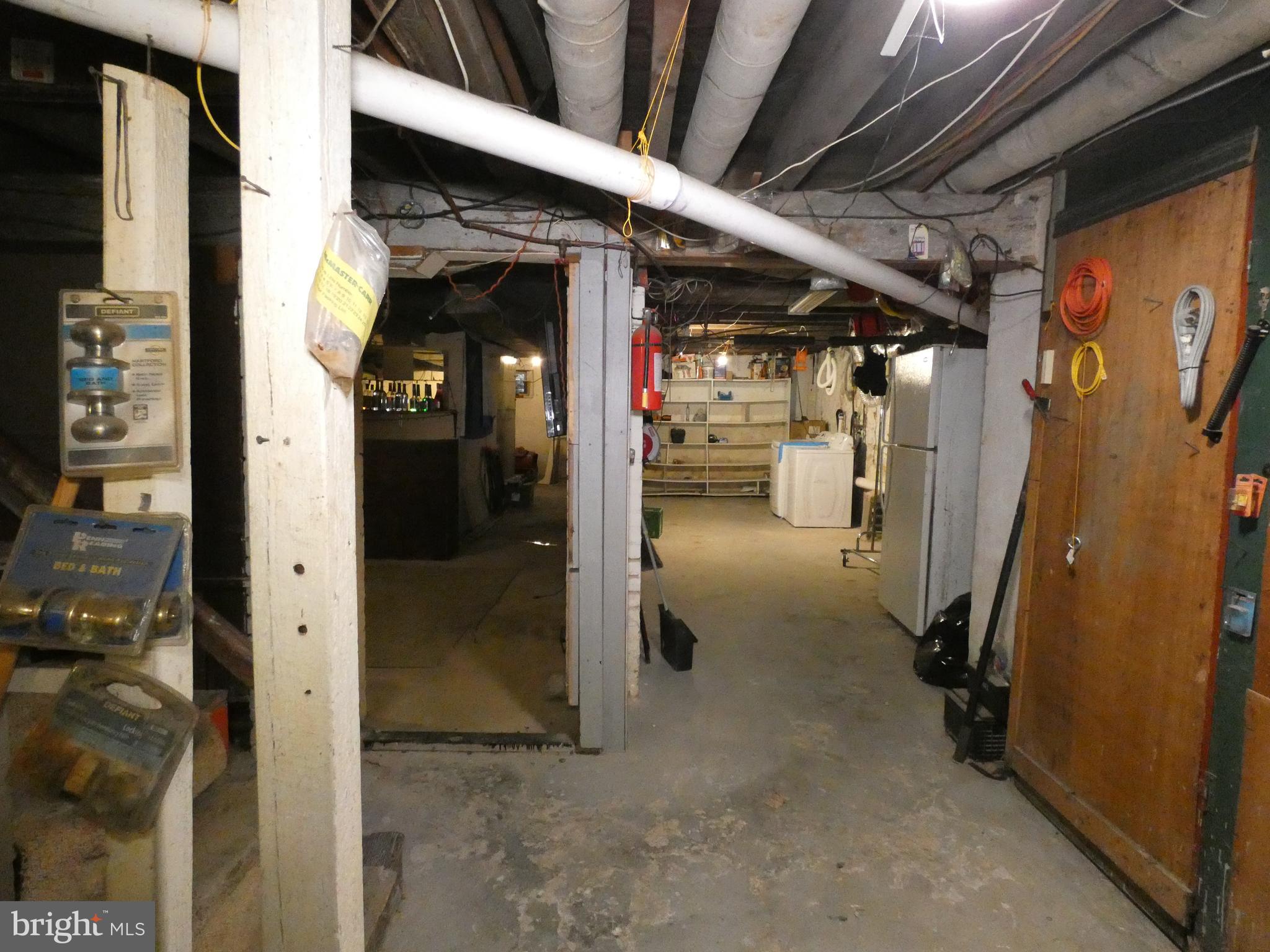 EAST OAK LANE - Residential