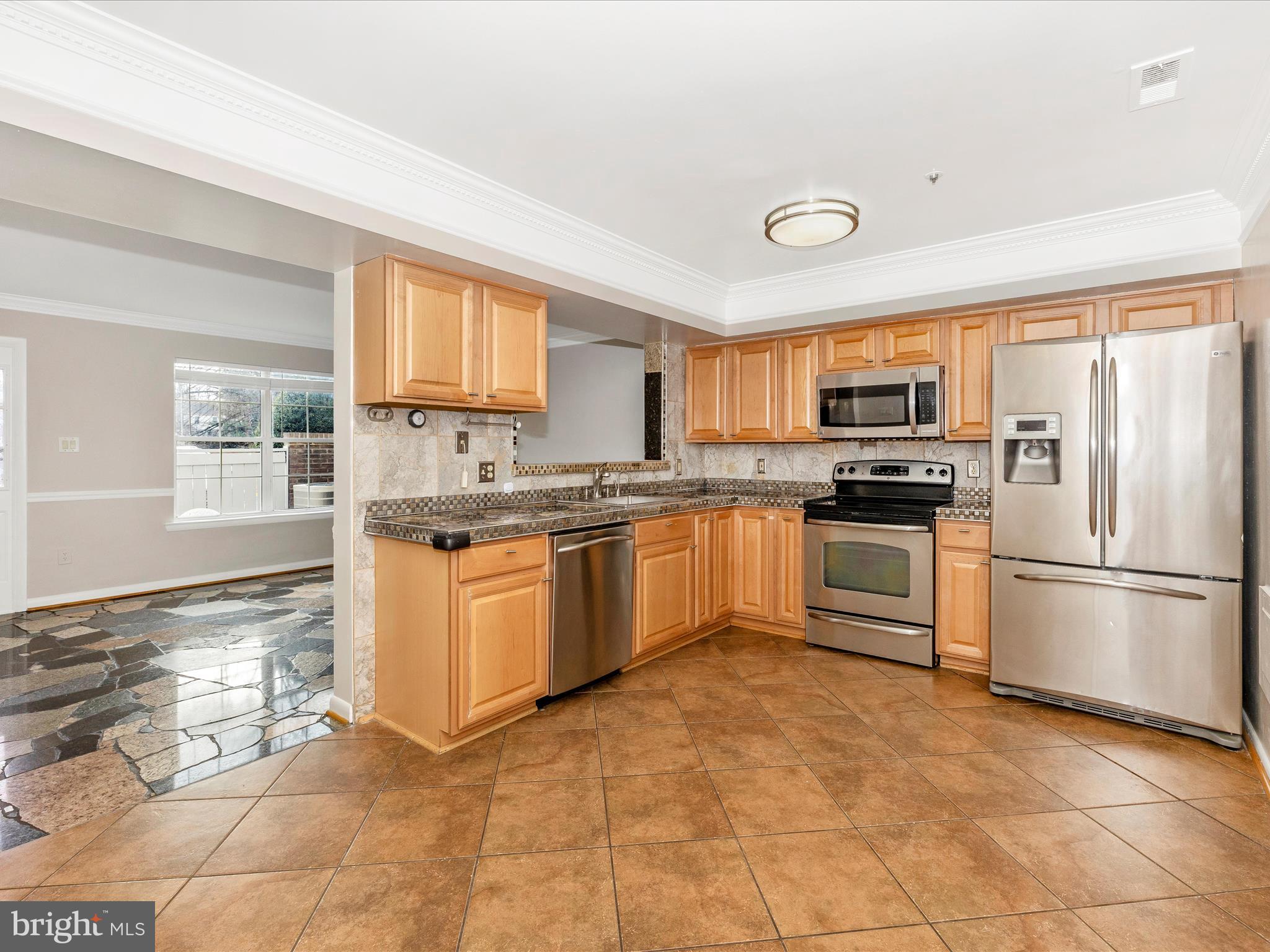 CHARLESGATE - Residential Lease