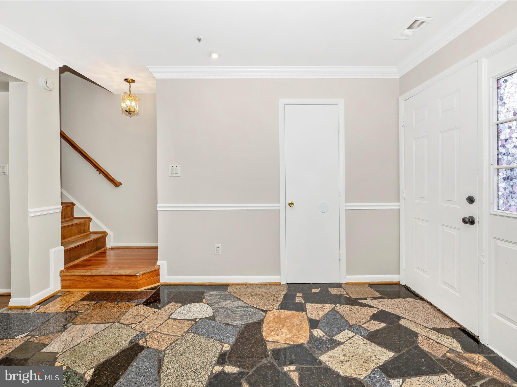 CHARLESGATE - Residential Lease