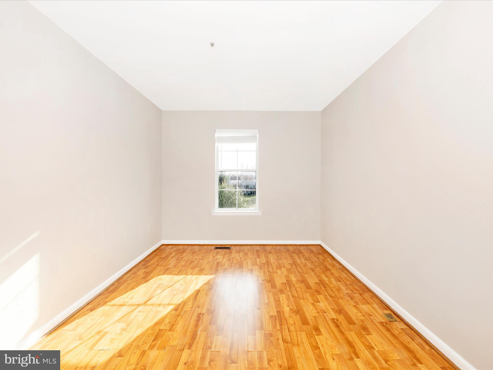 CHARLESGATE - Residential Lease