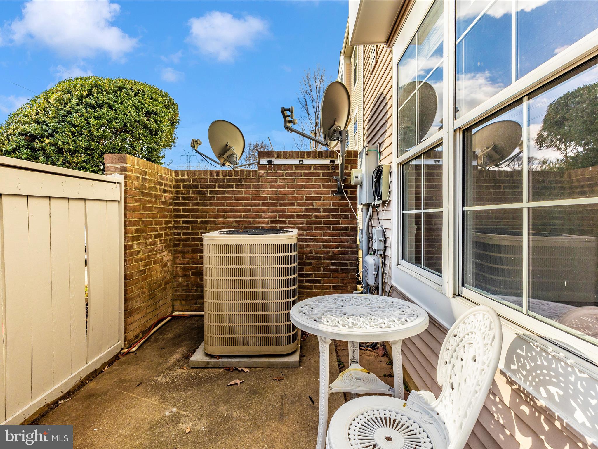 CHARLESGATE - Residential Lease