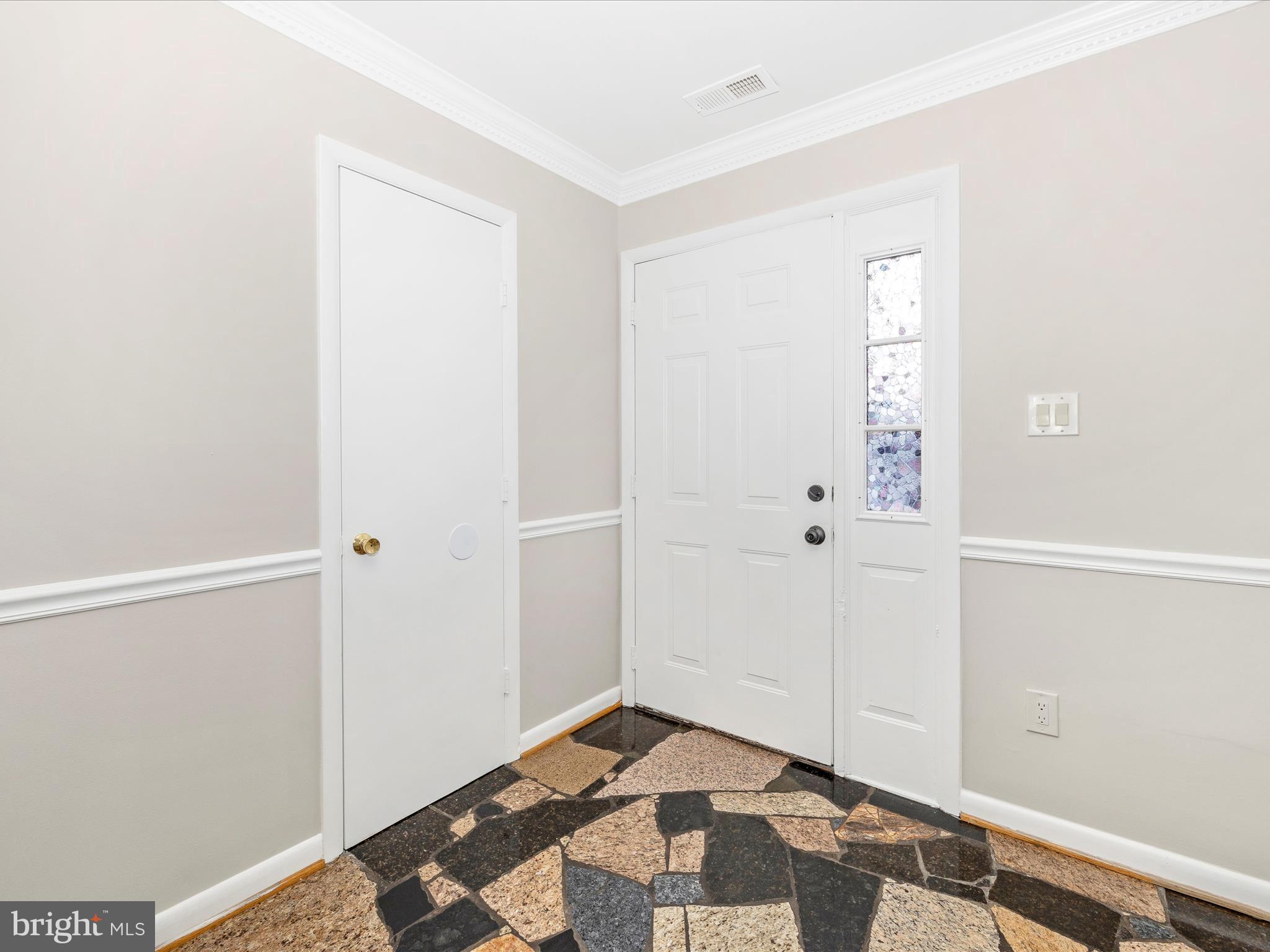 CHARLESGATE - Residential Lease