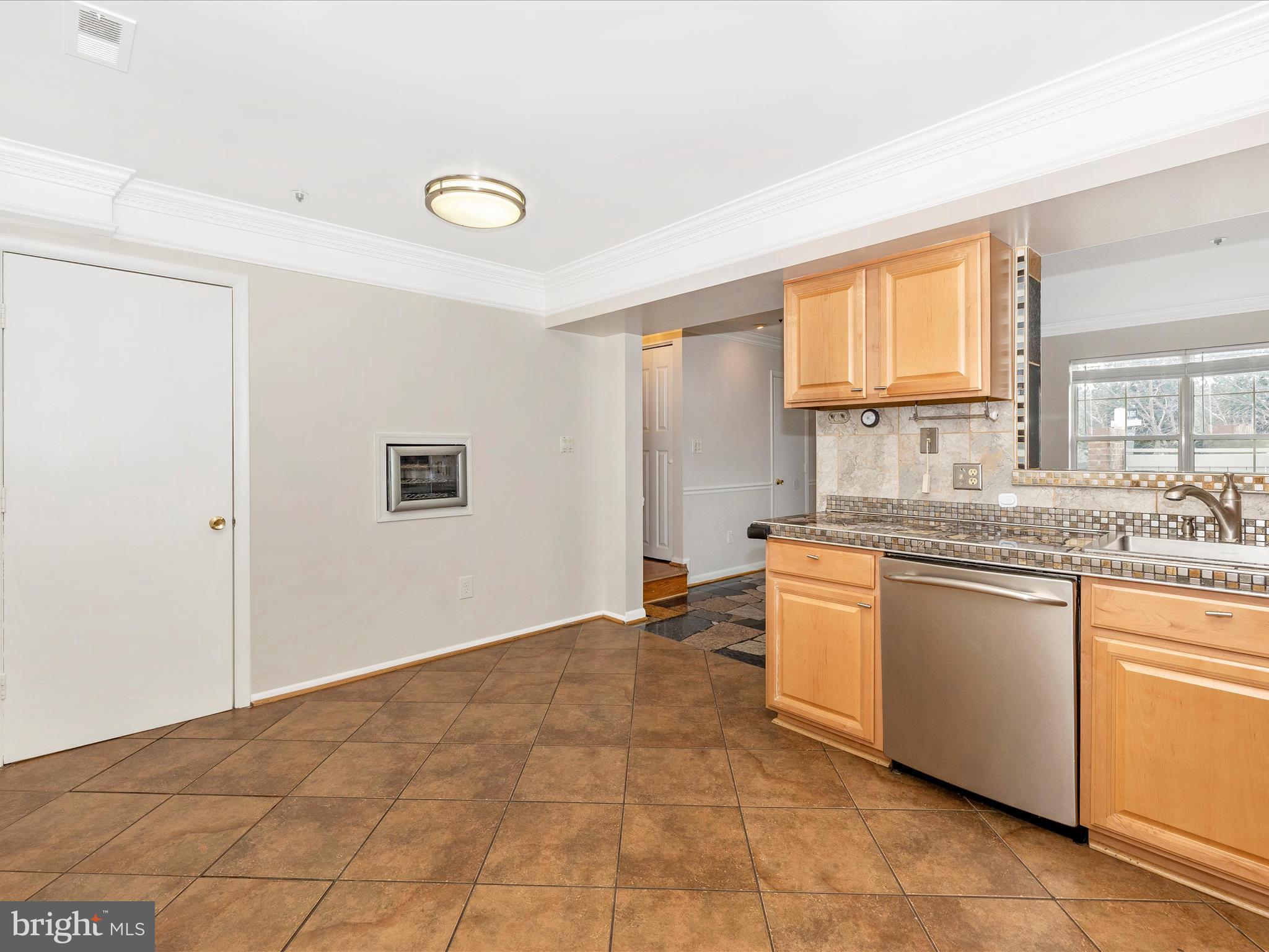 CHARLESGATE - Residential Lease