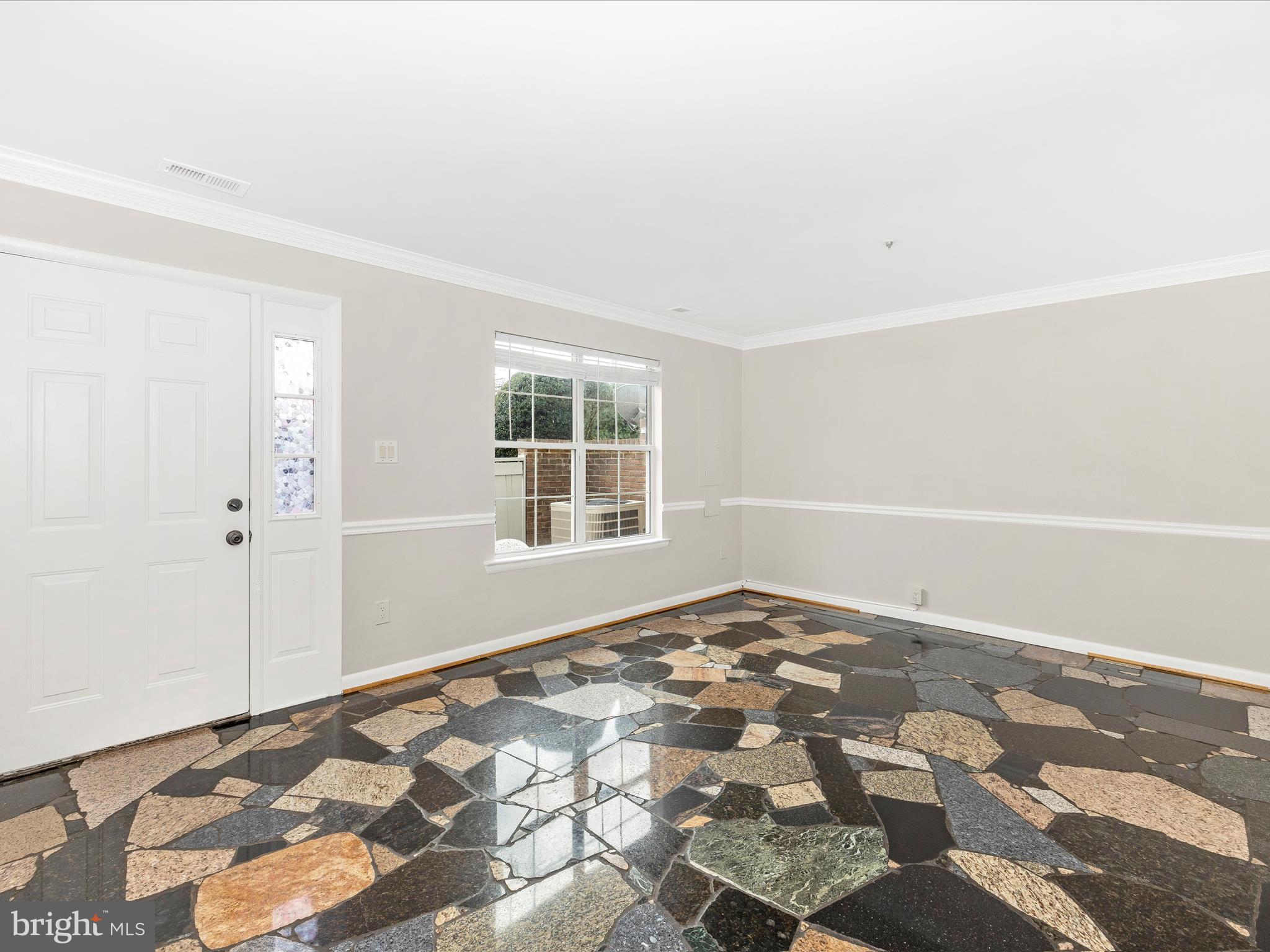 CHARLESGATE - Residential Lease