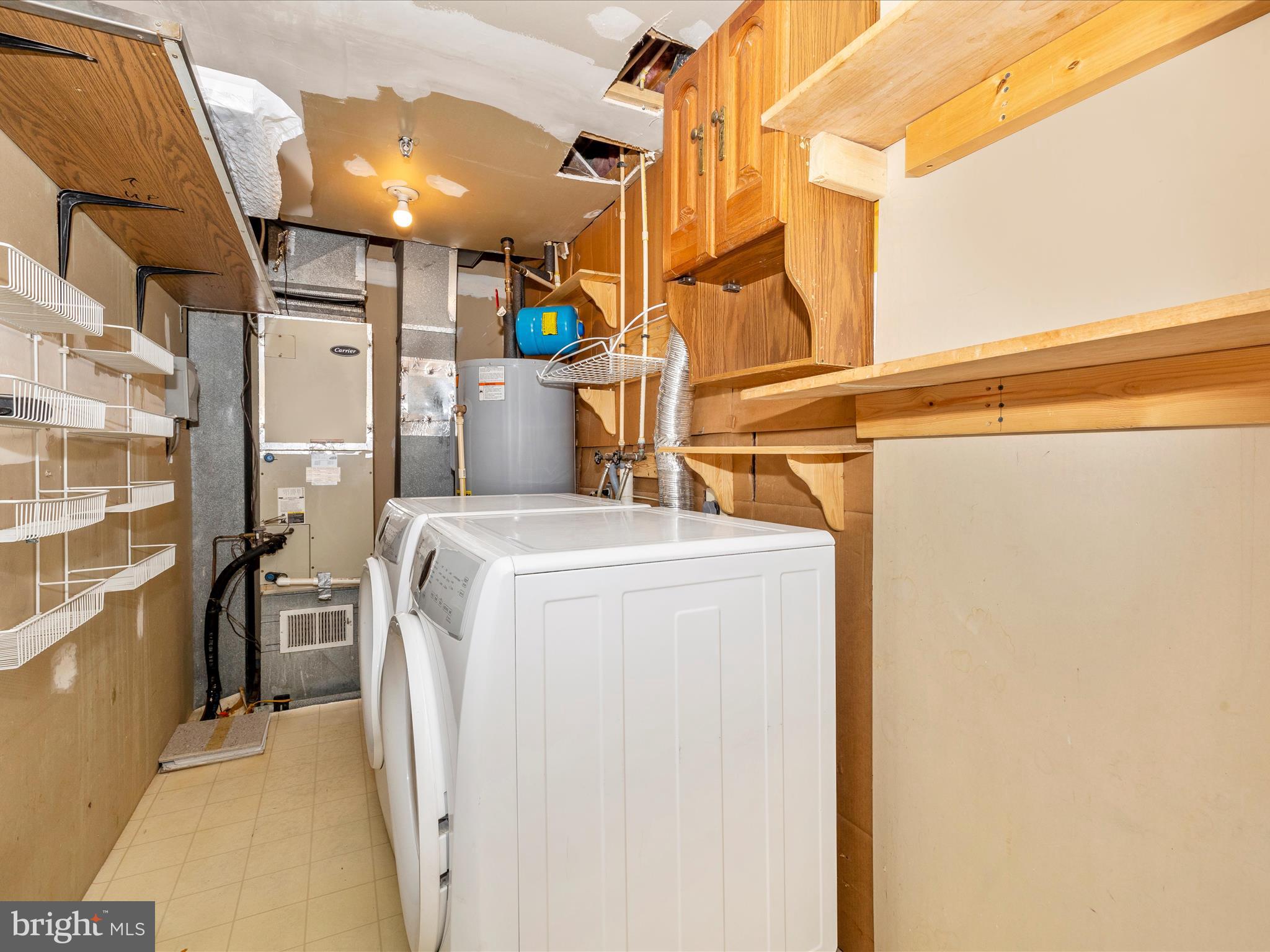 CHARLESGATE - Residential Lease