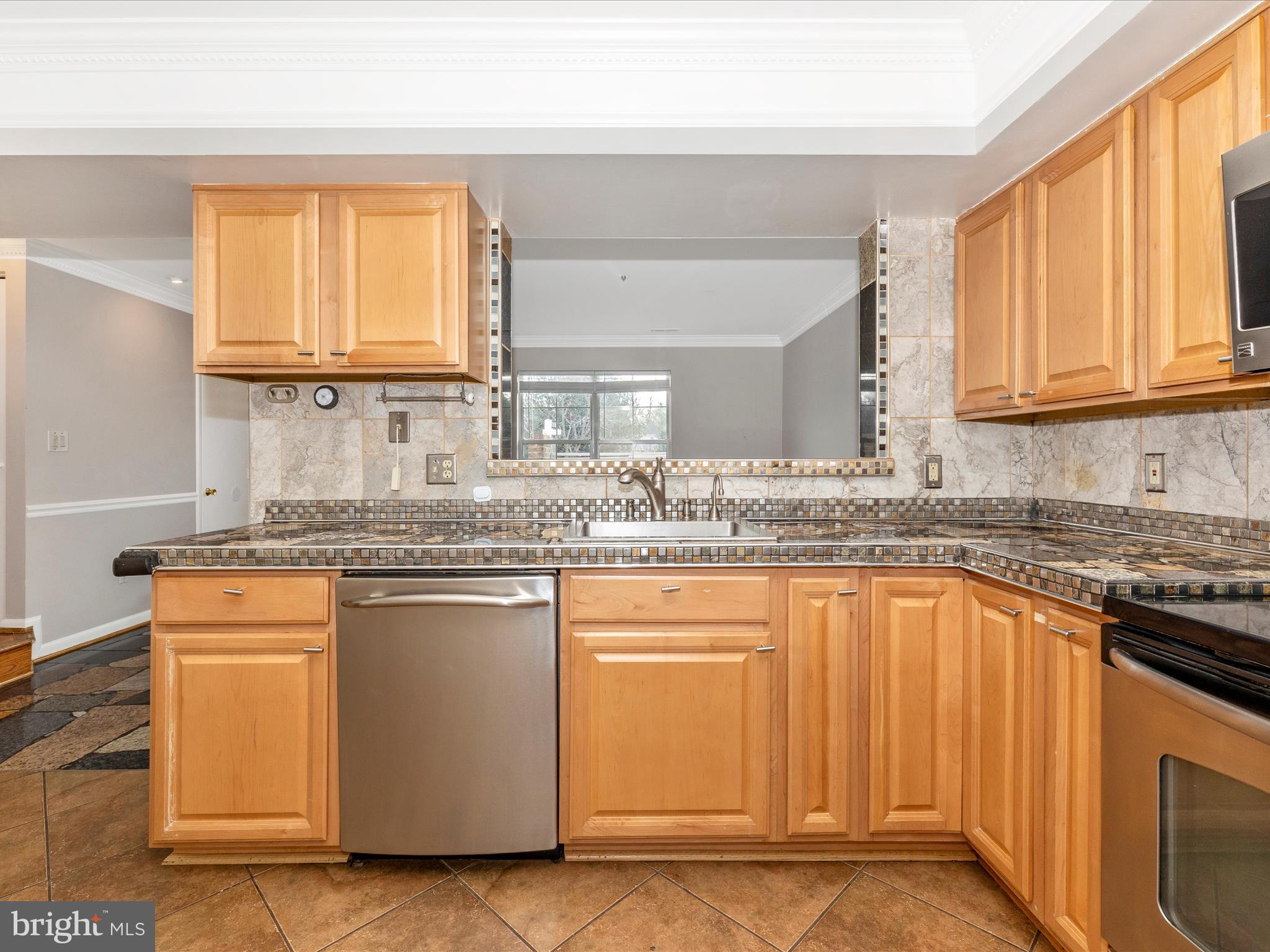 CHARLESGATE - Residential Lease