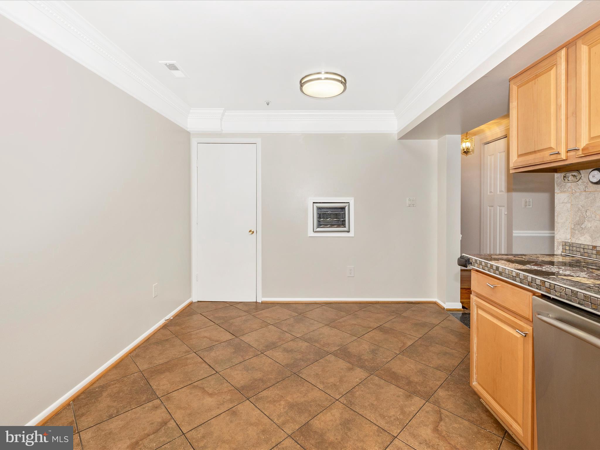 CHARLESGATE - Residential Lease